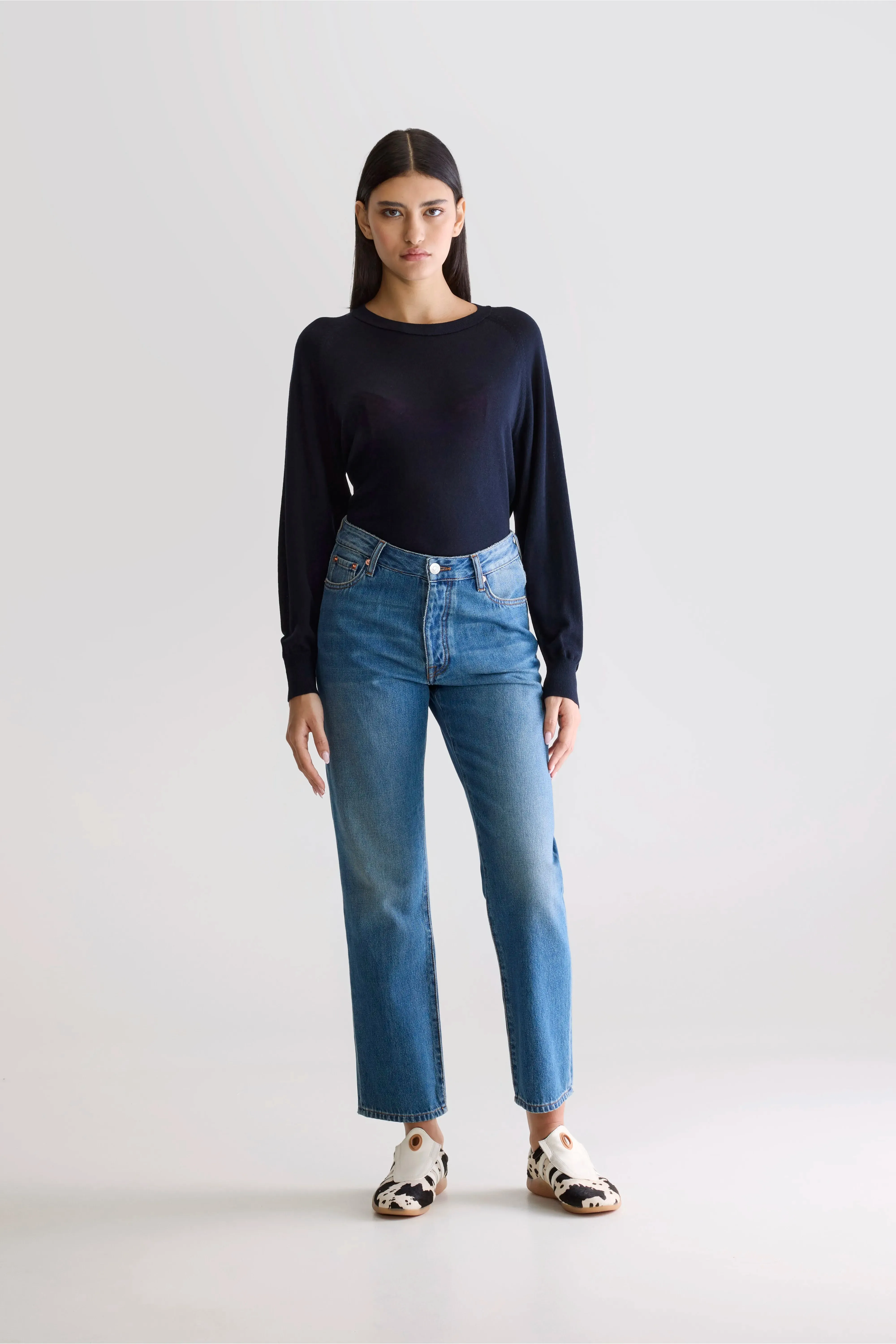 Denim N. 34 regular jeans (252 / W / USED MD BLUE) sold by Bellerose product image thumbnail 2