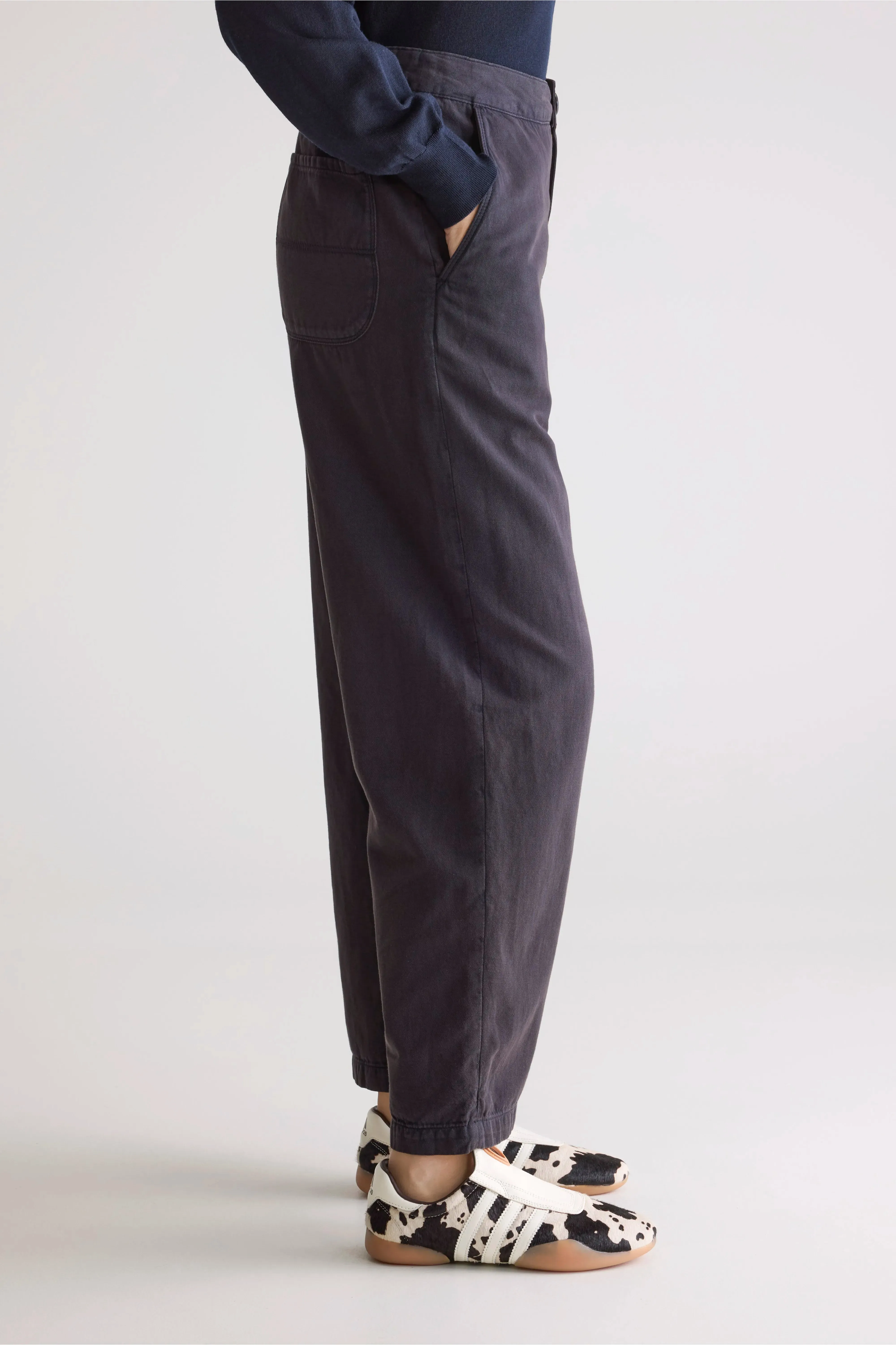 Pasop relaxed trousers (252 / W / OFF BLACK) sold by Bellerose product image thumbnail 5