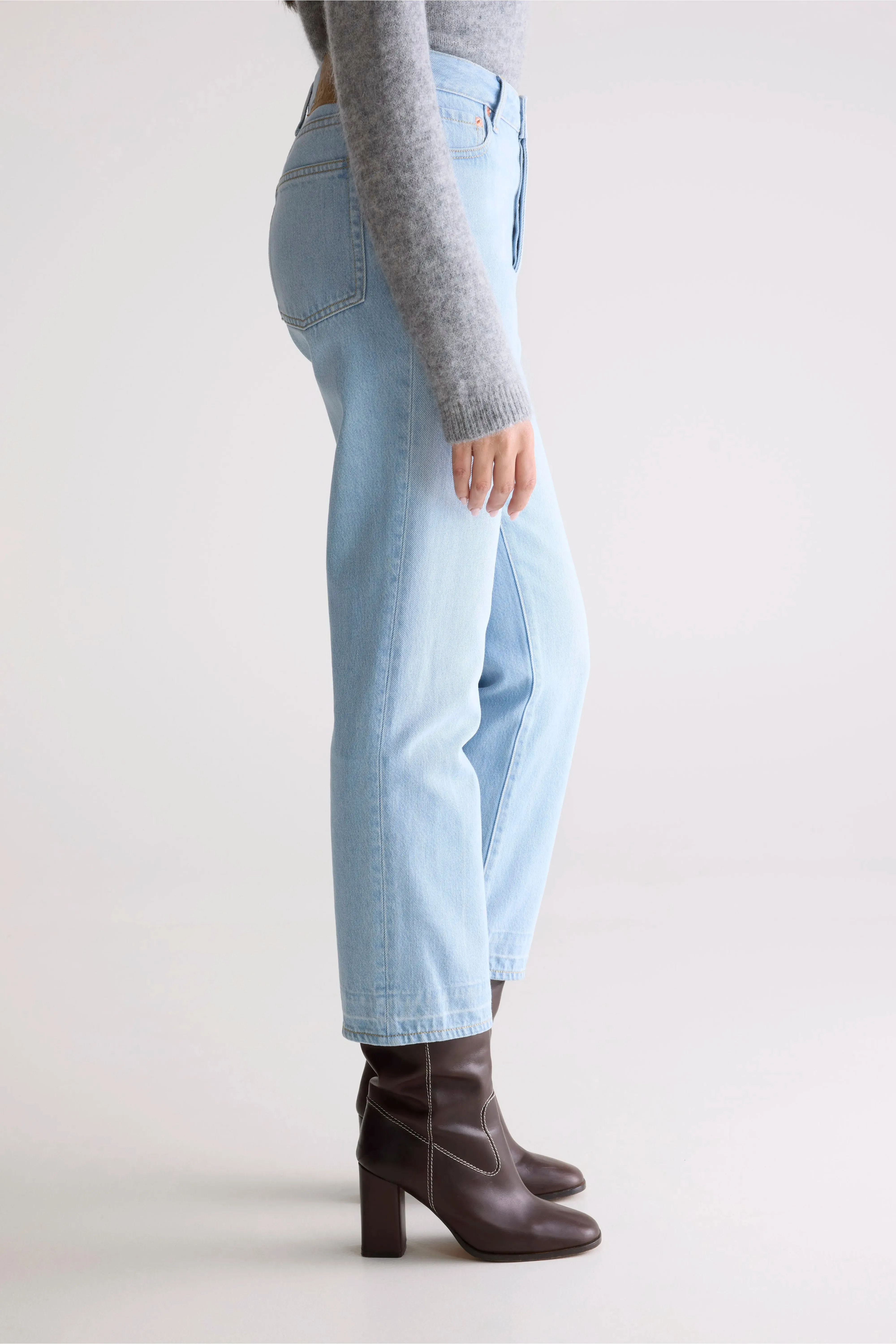 Denim N. 34 regular jeans (252 / W / USED LT BLUE) sold by Bellerose product image thumbnail 5