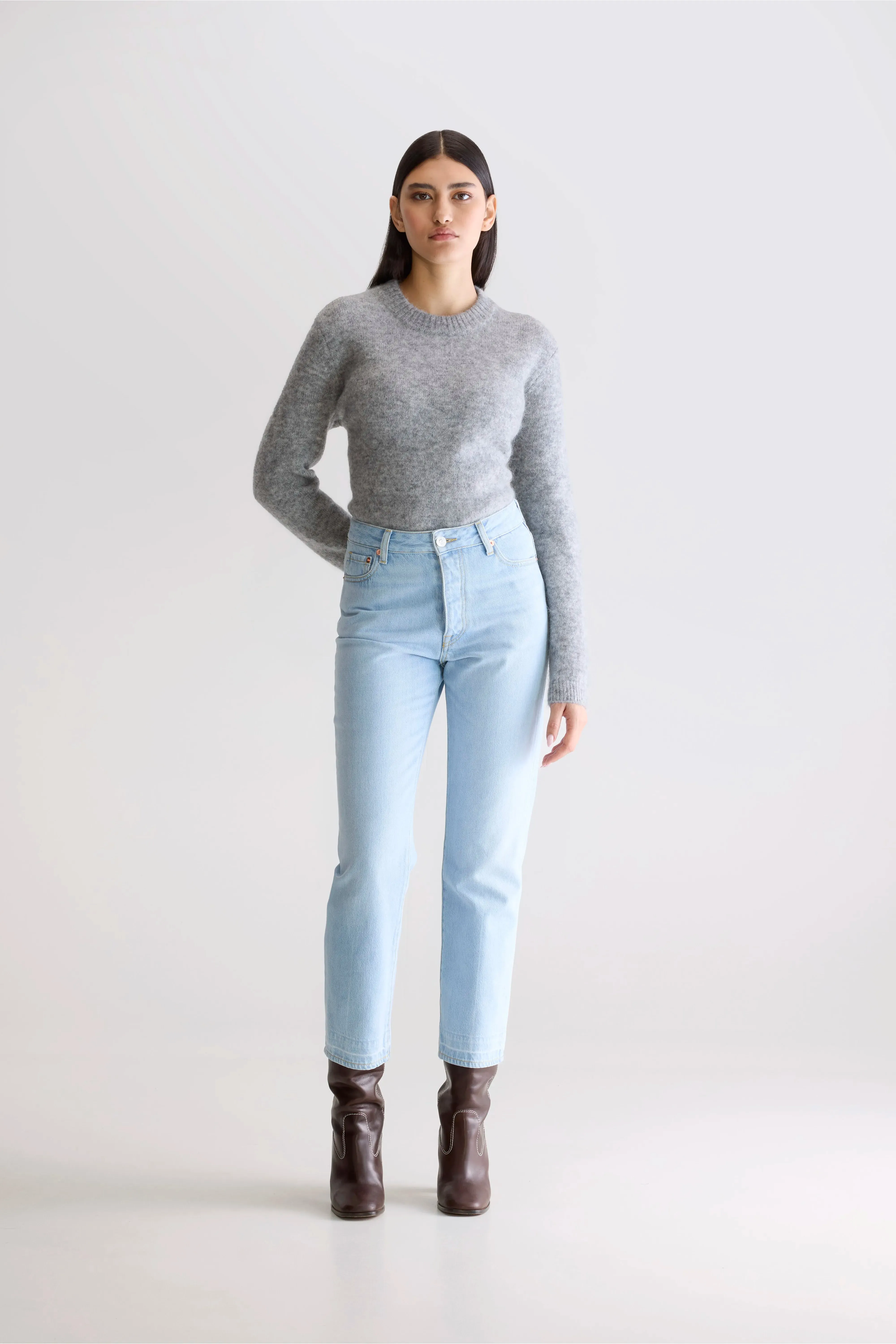 Denim N. 34 regular jeans (252 / W / USED LT BLUE) sold by Bellerose product image thumbnail 2