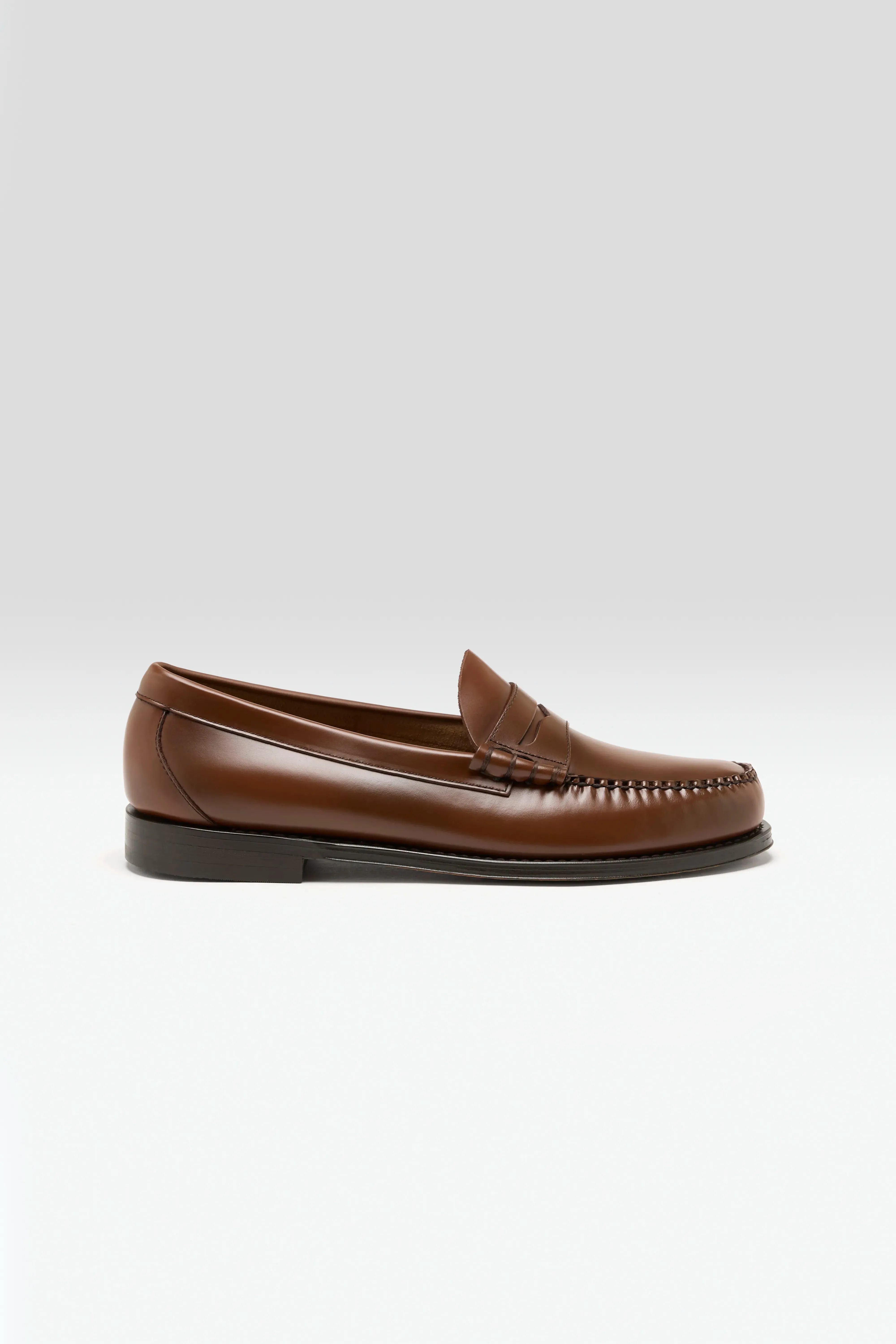 Weejuns Larson Penny Loafers for Men (251 / M / BROWN) sold by Bellerose product image thumbnail 2