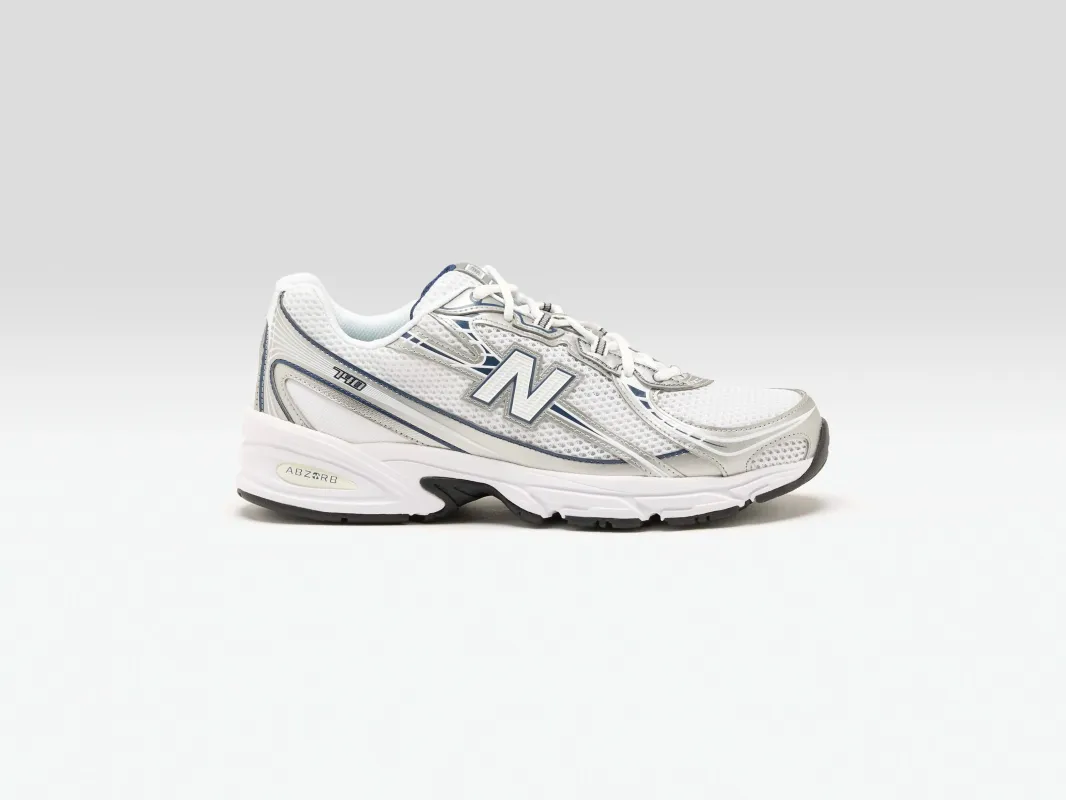 740 for Men  (251 / M / SILVER) made by New Balance