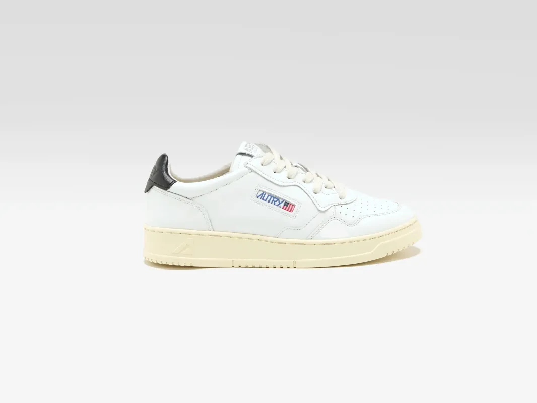 Medalist Low for Men  (251 / M / BLACK) sold by Bellerose