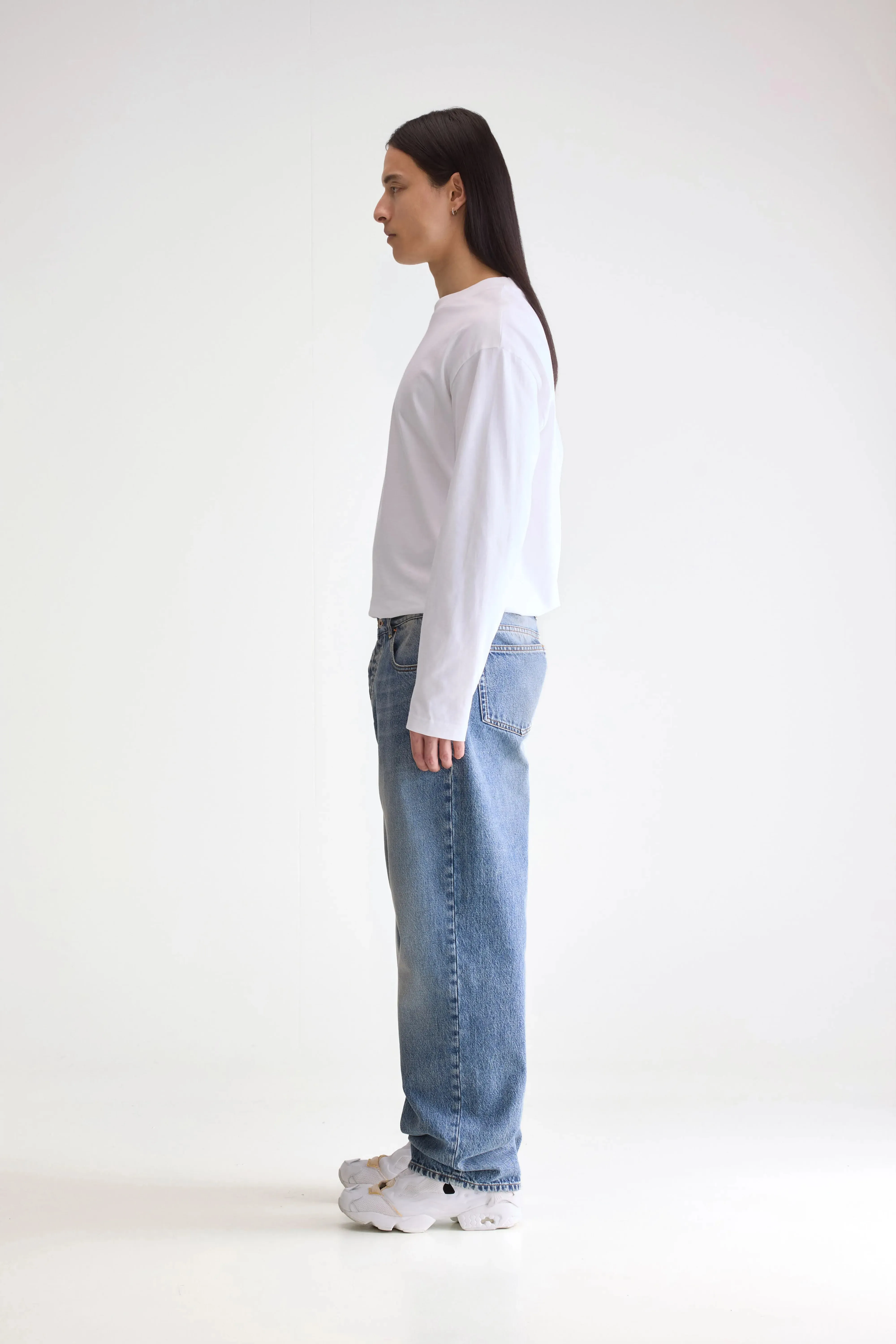 Denim N. 08 straight jeans (251 / M / VINTAGE LT BLUE) sold by Bellerose product image thumbnail 3