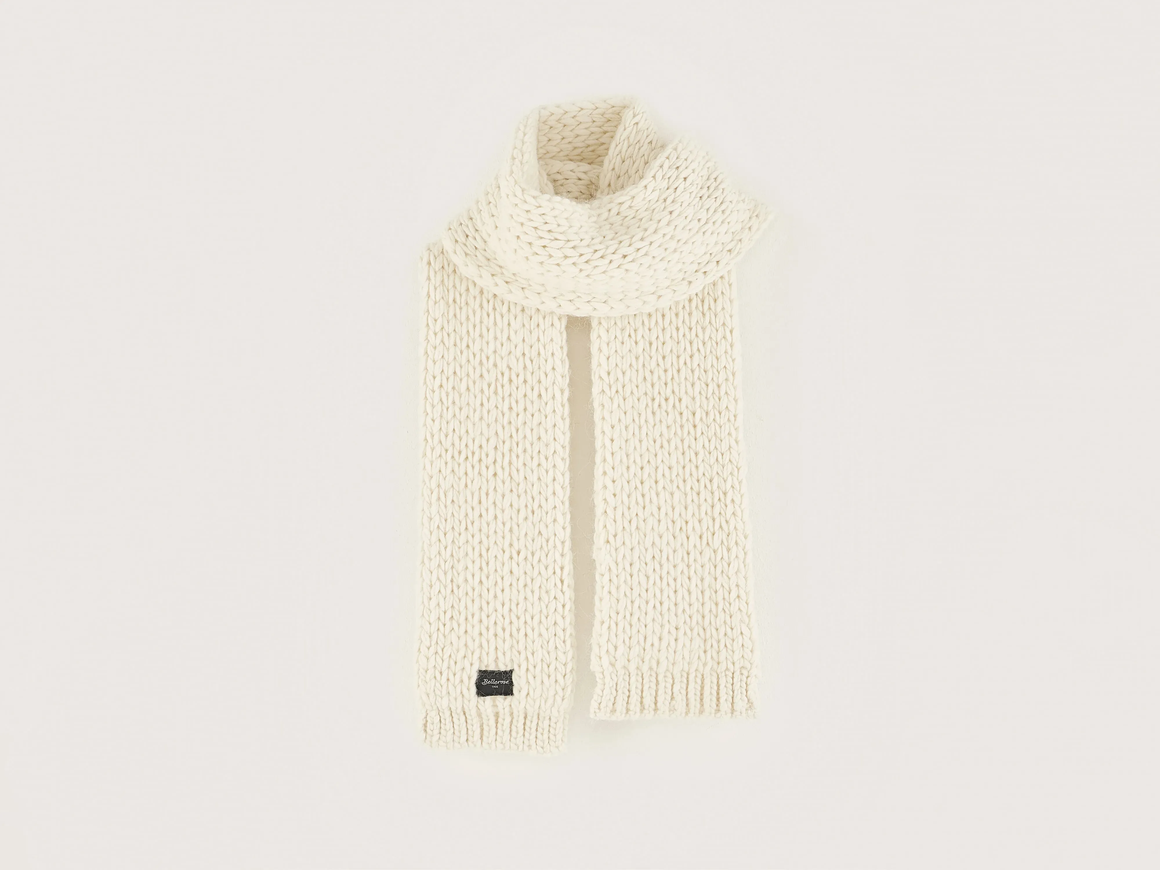 Kou knitted scarf (242 / W / IVORY) sold by Bellerose