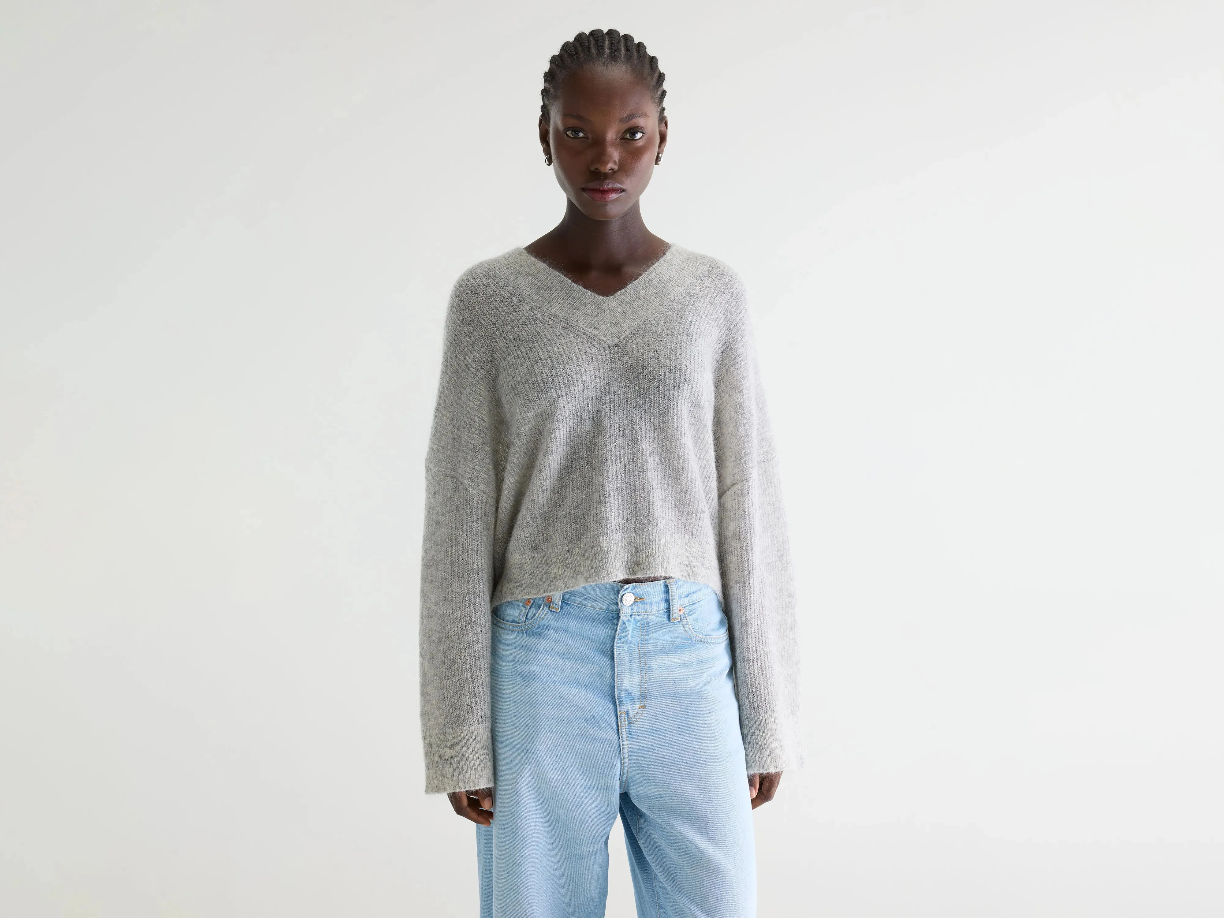 Arco v-neck sweater (261 / W / LIGHT GREY) sold by Bellerose