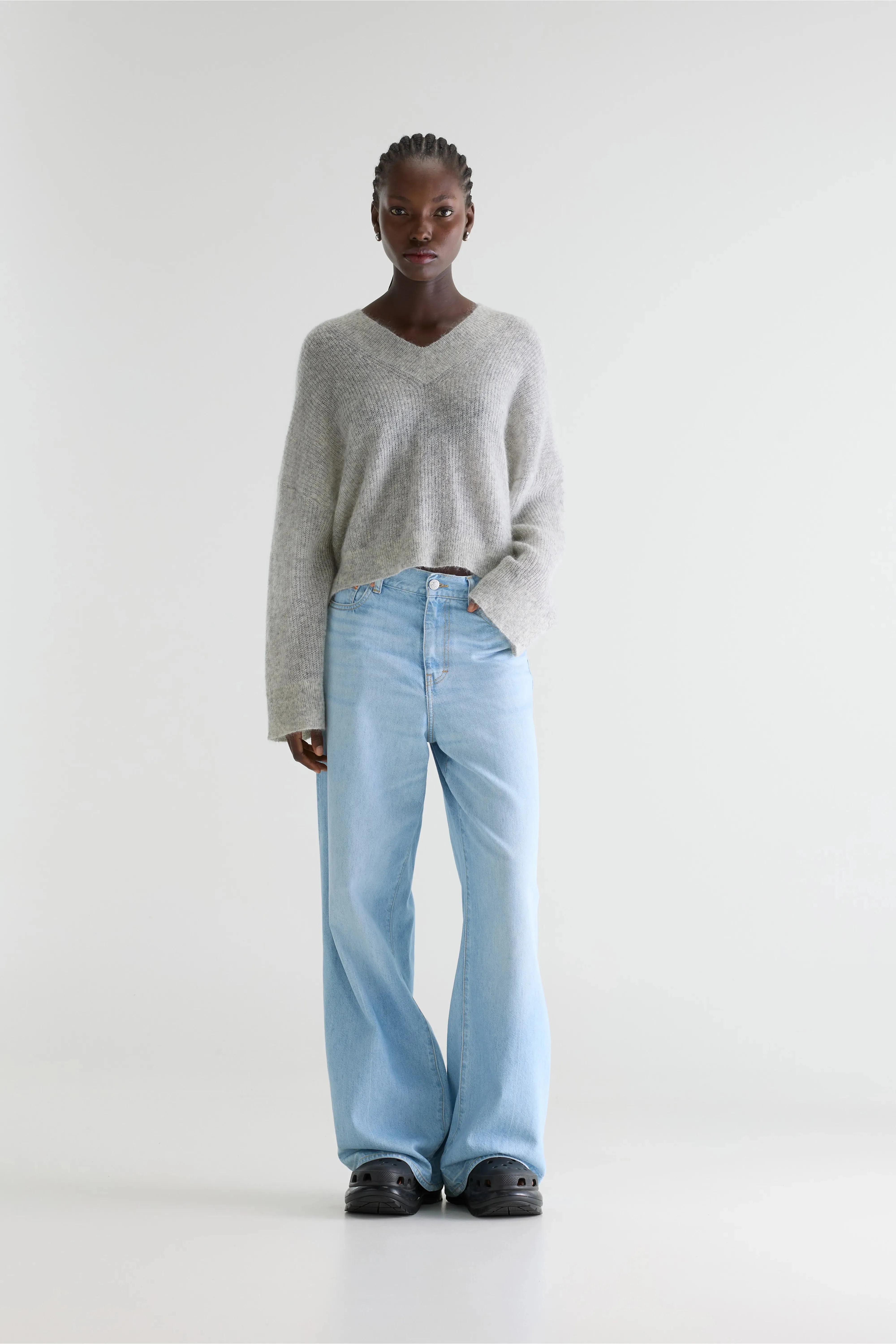 Arco v-neck sweater (261 / W / LIGHT GREY) sold by Bellerose product image thumbnail 3