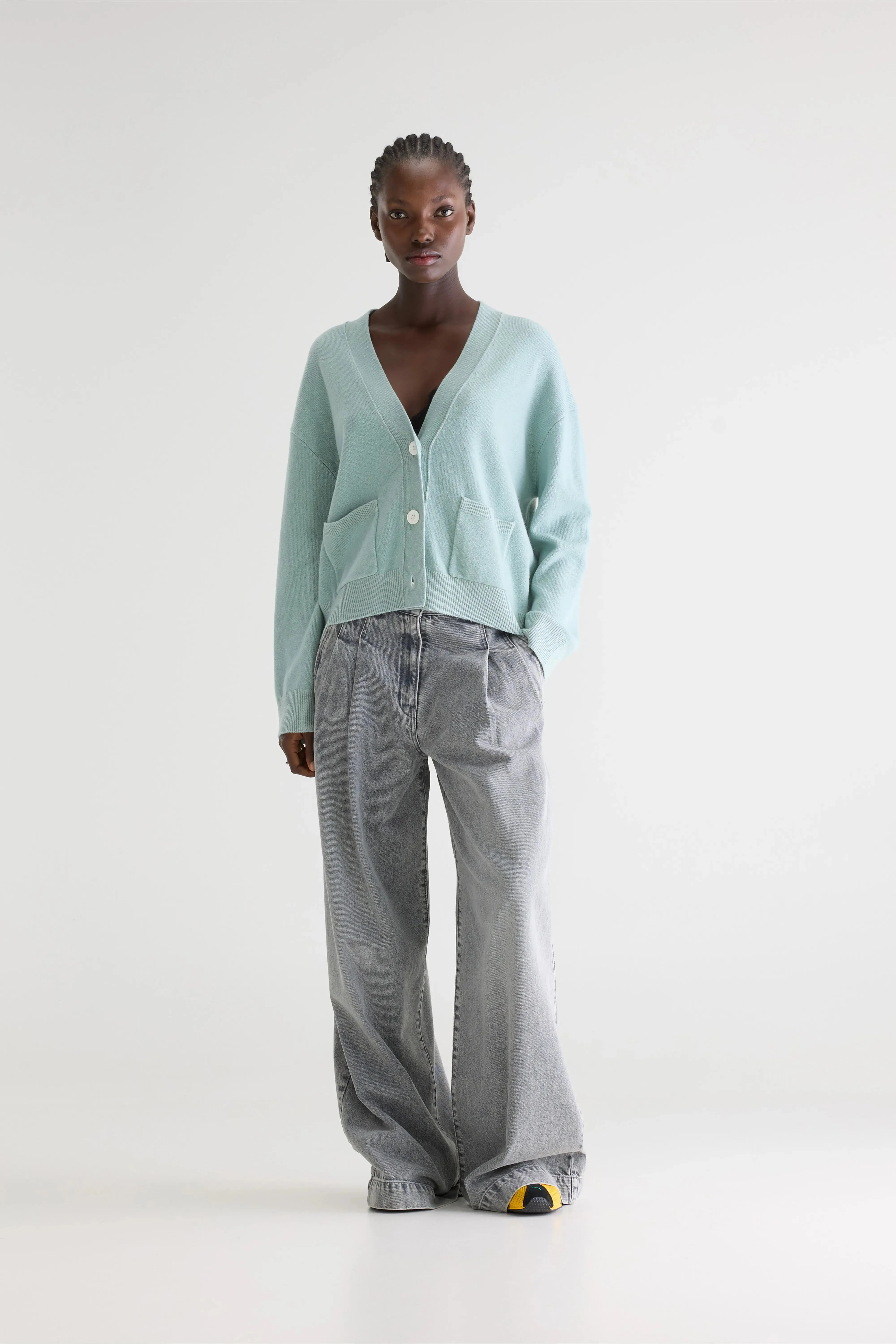 Gakkin boxy cardigan (261 / W / JADEITE) sold by Bellerose product image thumbnail 3