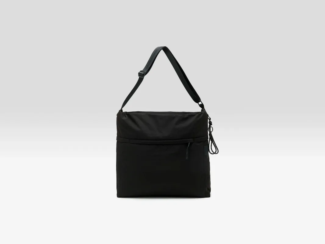 Hendem shoulder bag (261 / M / BLACK) made by Bellerose