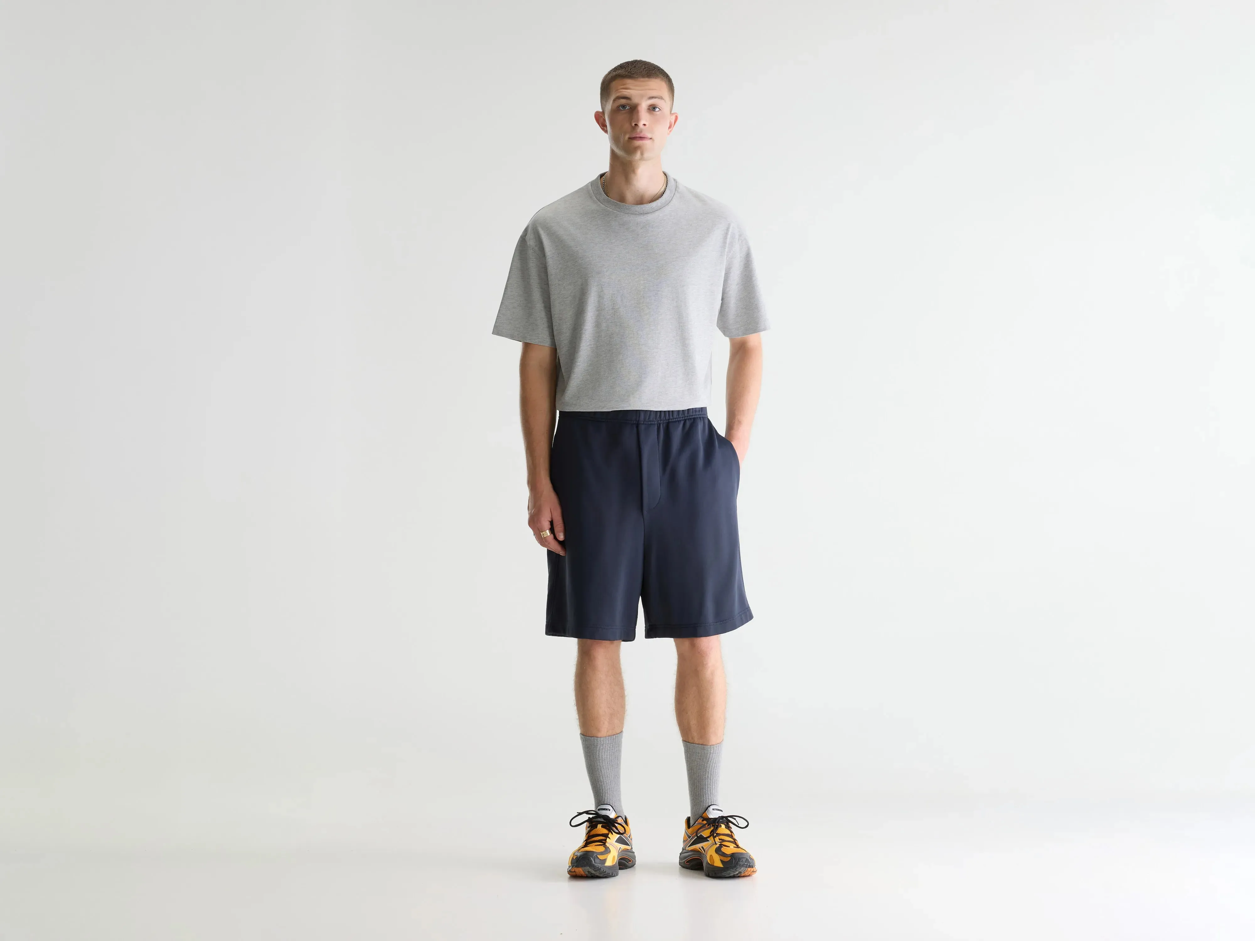 Flank wide shorts (261 / M / DARK NAVY) sold by Bellerose