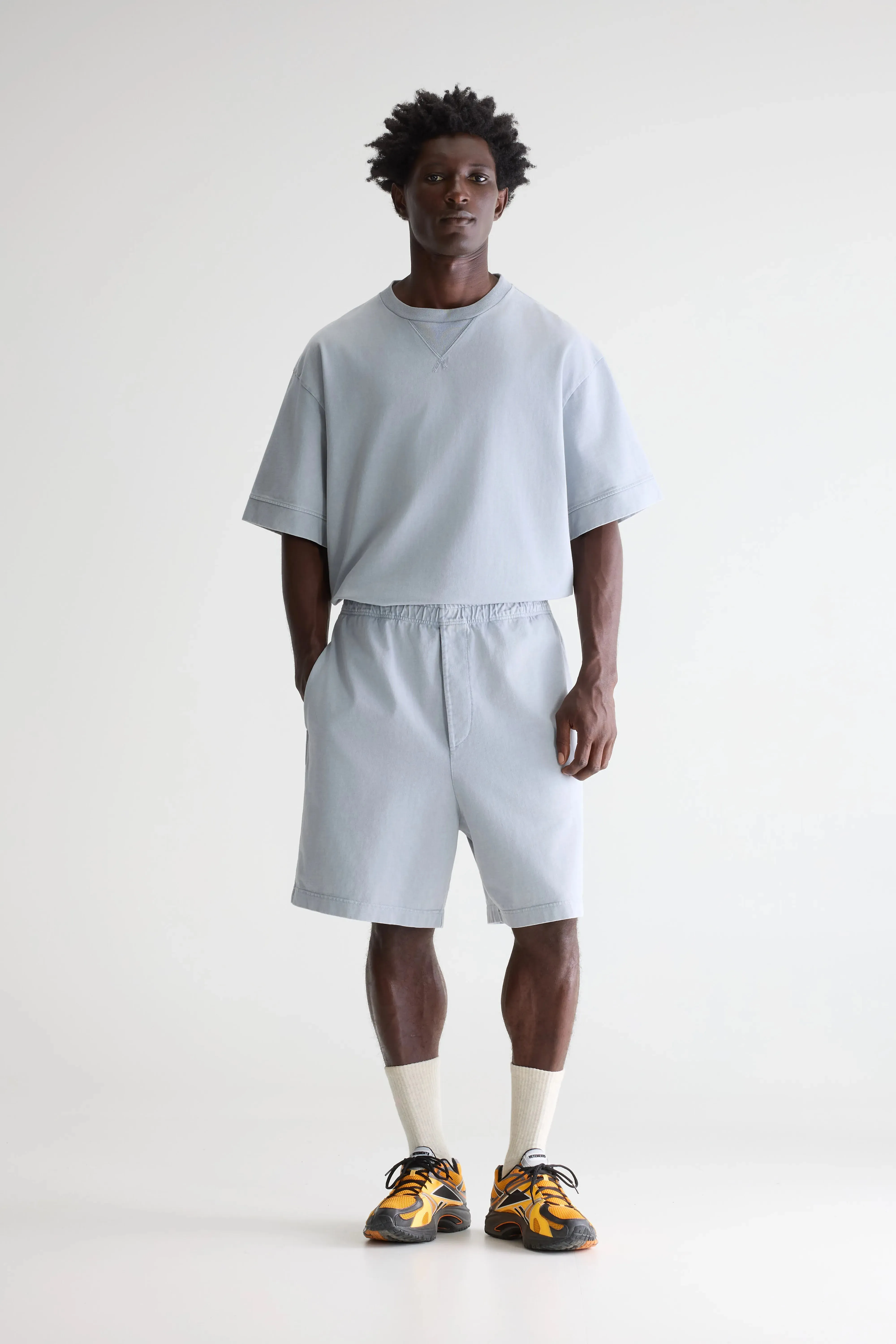 Flank wide shorts (261 / M / GLOOMY) sold by Bellerose product image thumbnail 2