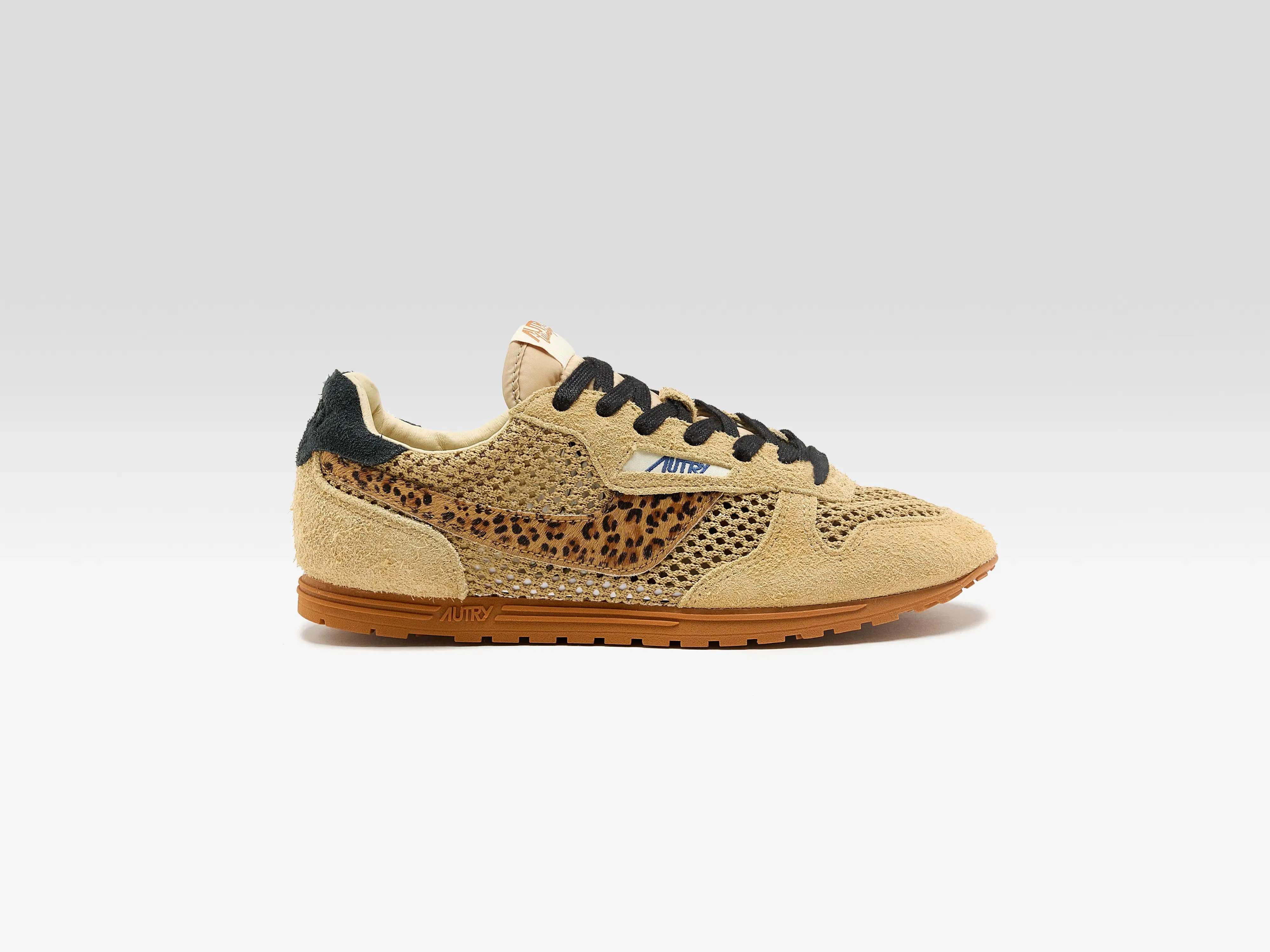 Windspin for Women (261 / W / BROWN) sold by Bellerose