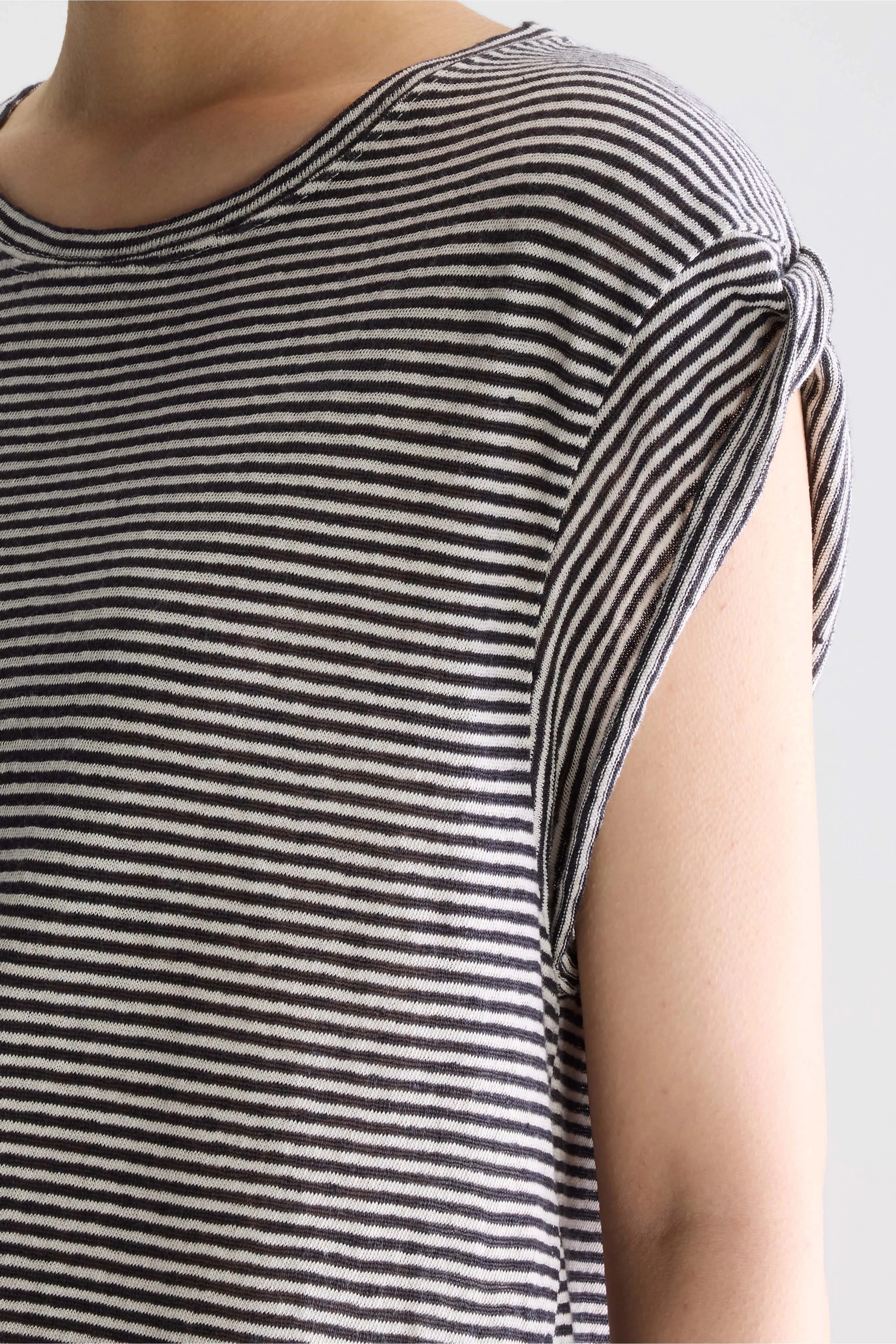 Vlyn crewneck t-shirt (261 / W / STRIPE A) sold by Bellerose product image thumbnail 5