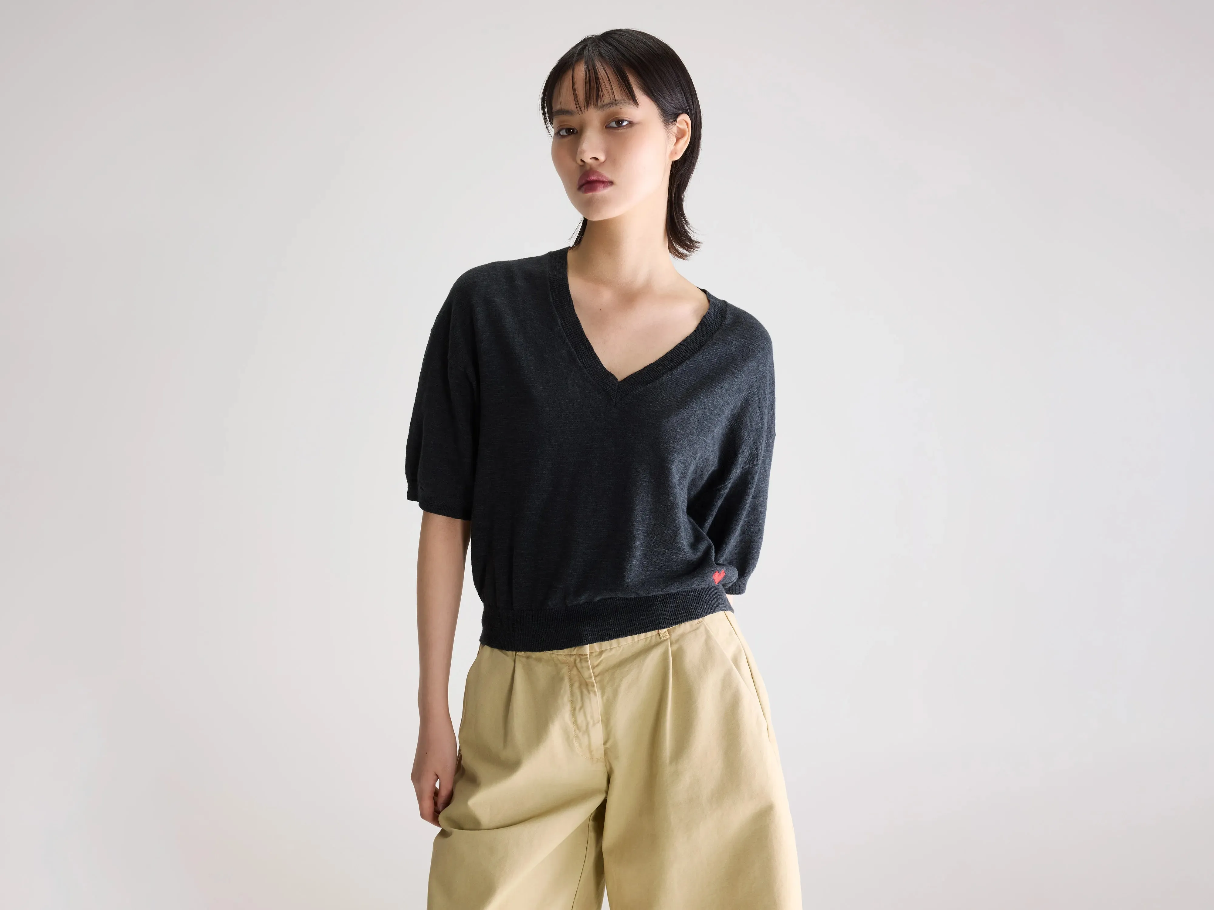 Dadif v-neck sweater (261 / W / PIRATE) sold by Bellerose