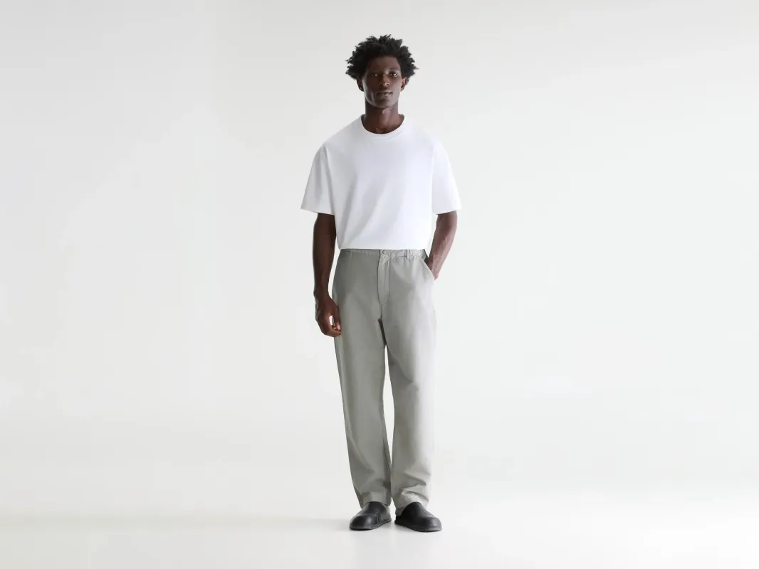 Paynt relaxed trousers (261 / M / CONCRETE) sold by Bellerose