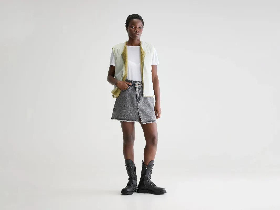 Hess sleeveless jacket (251 / W / DESERT SAGE) made by Bellerose