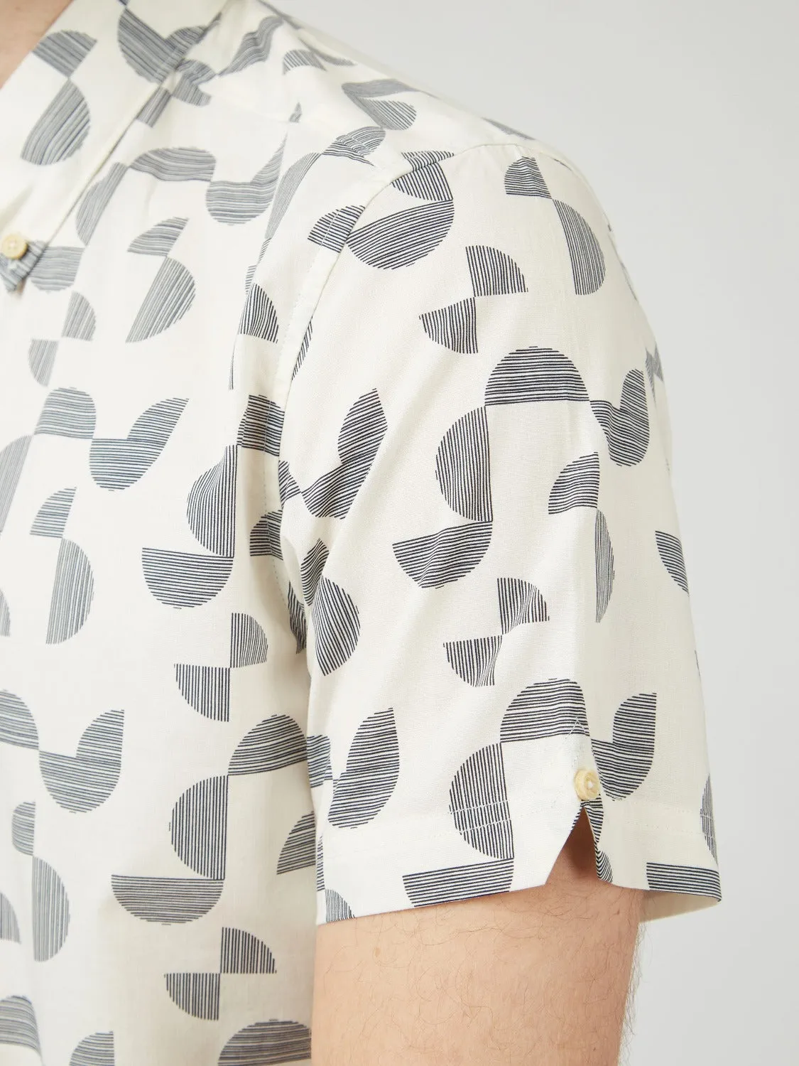 Textured Linear Print Short-Sleeve Shirt - Ivory sold by Ben Sherman product image thumbnail 5