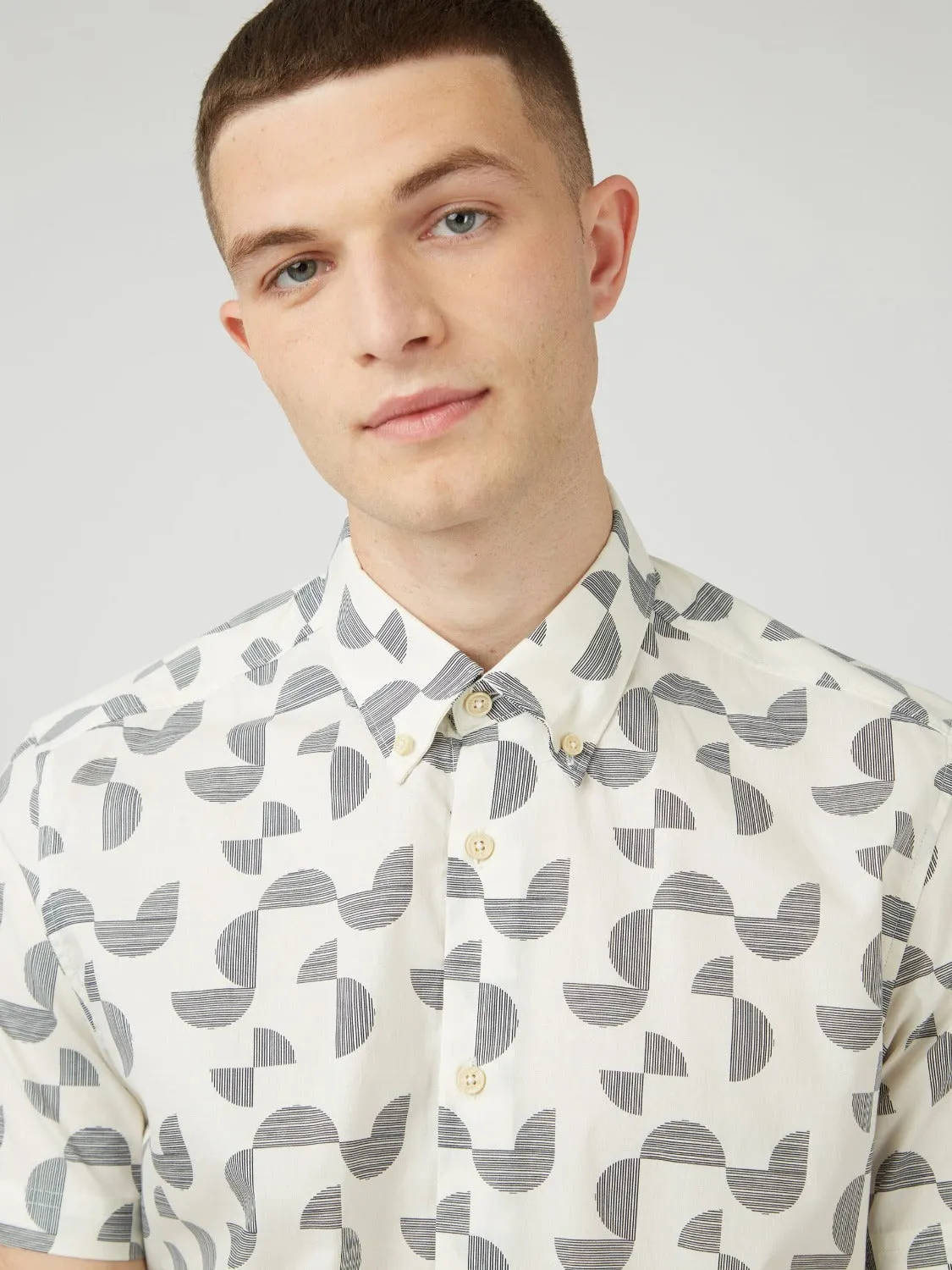 Textured Linear Print Short-Sleeve Shirt - Ivory sold by Ben Sherman product image thumbnail 2