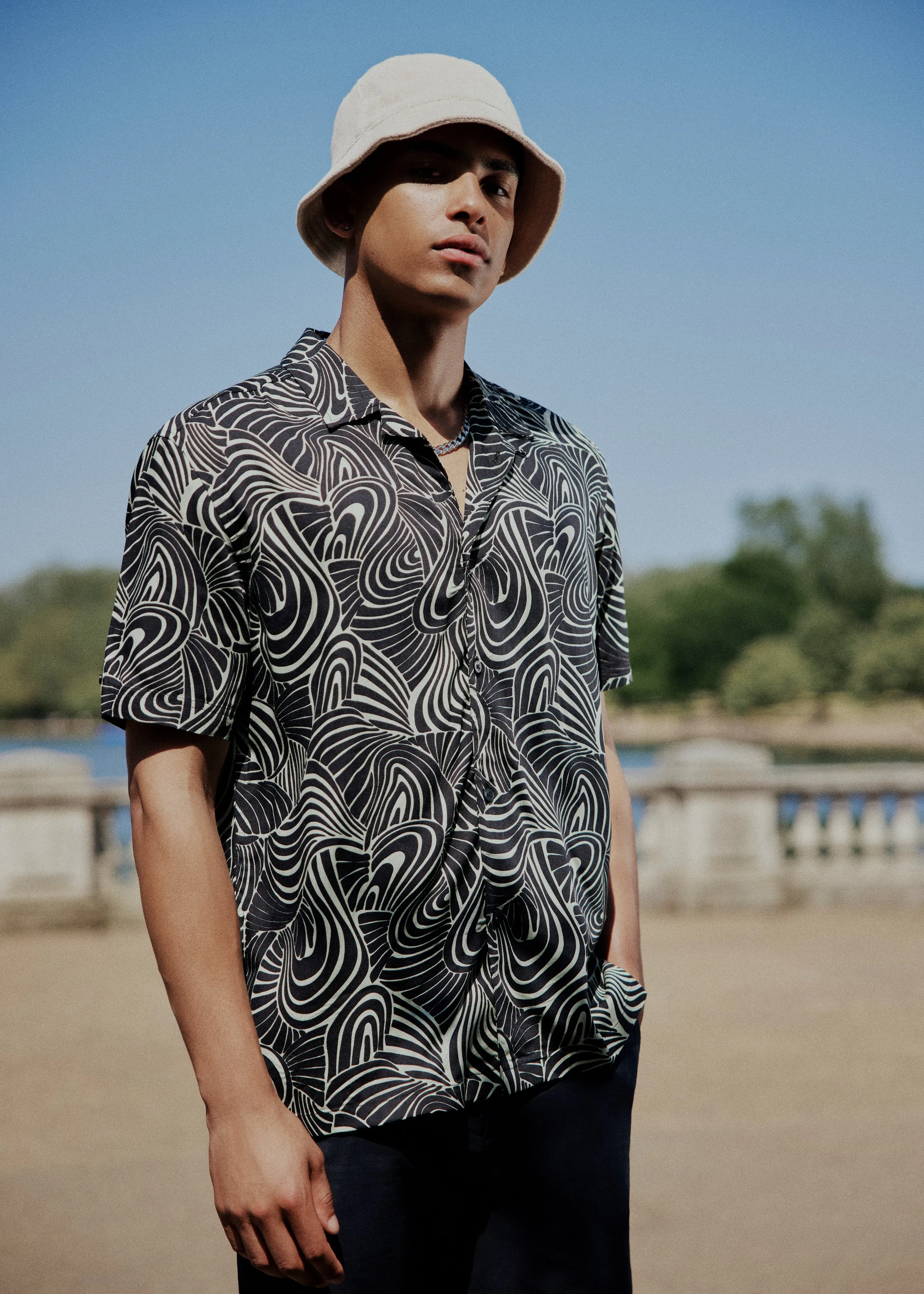 B by Ben Sherman Psychedelic Swirl Print - Mint sold by Ben Sherman