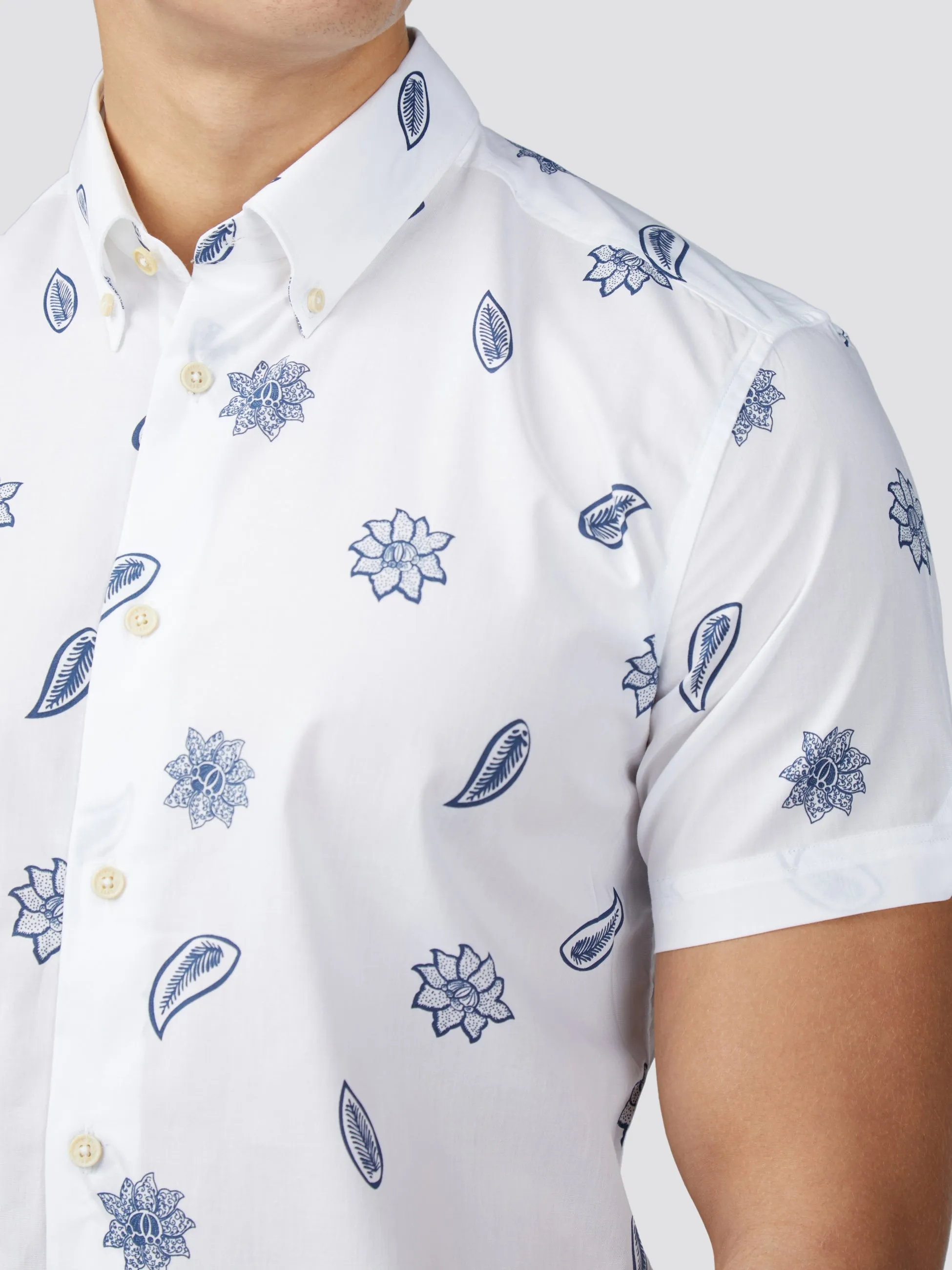 Signature Floral Print Shirt - Snow White sold by Ben Sherman product image thumbnail 5
