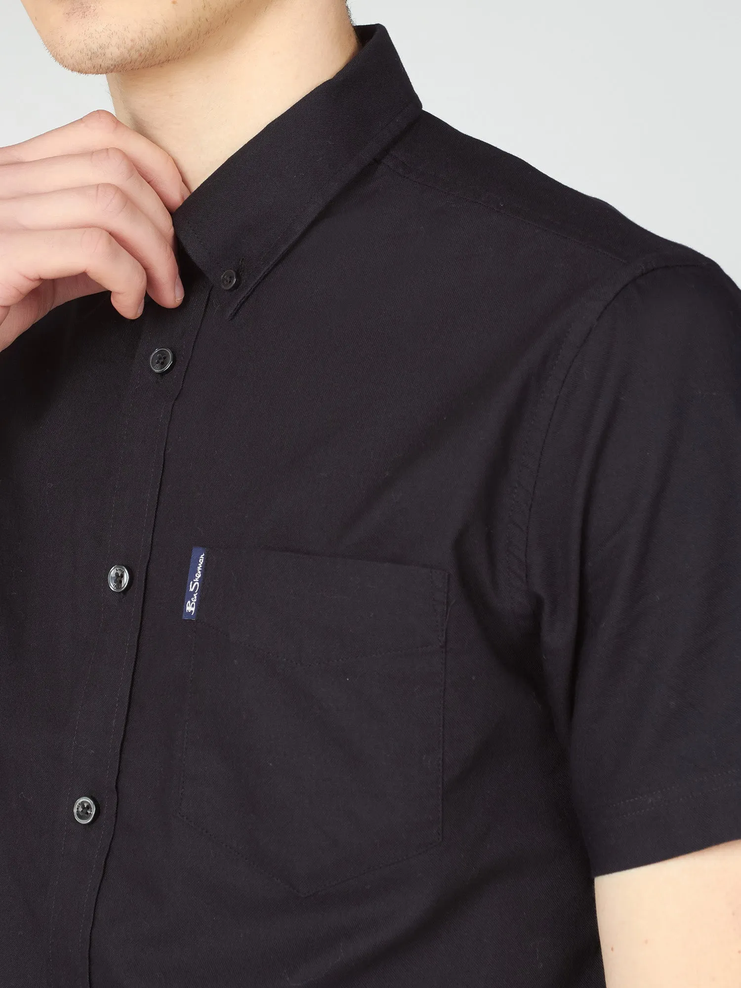 Short-Sleeve Signature Oxford Shirt - Barely Black sold by Ben Sherman product image thumbnail 3