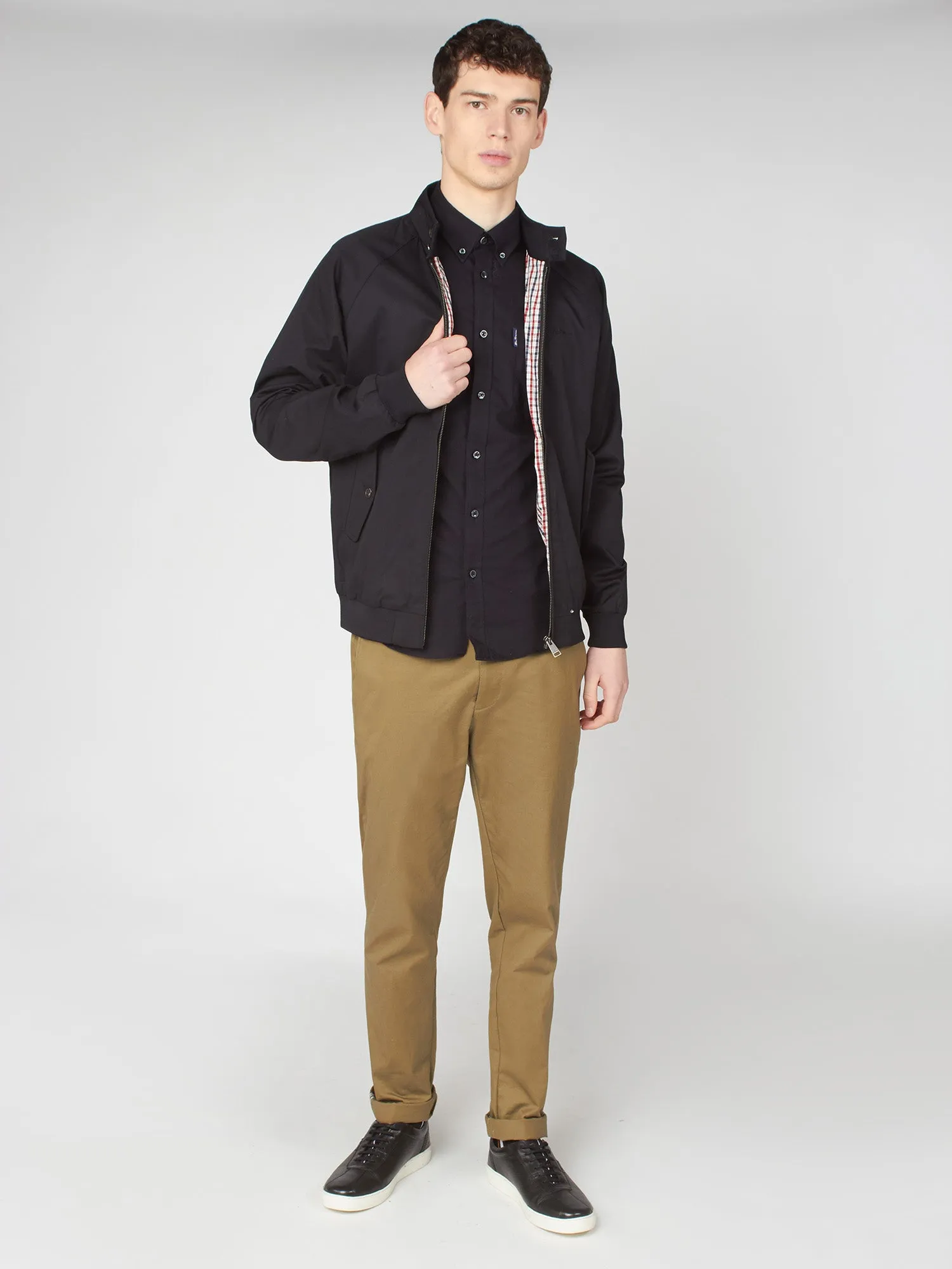 Short-Sleeve Signature Oxford Shirt - Barely Black sold by Ben Sherman product image thumbnail 5