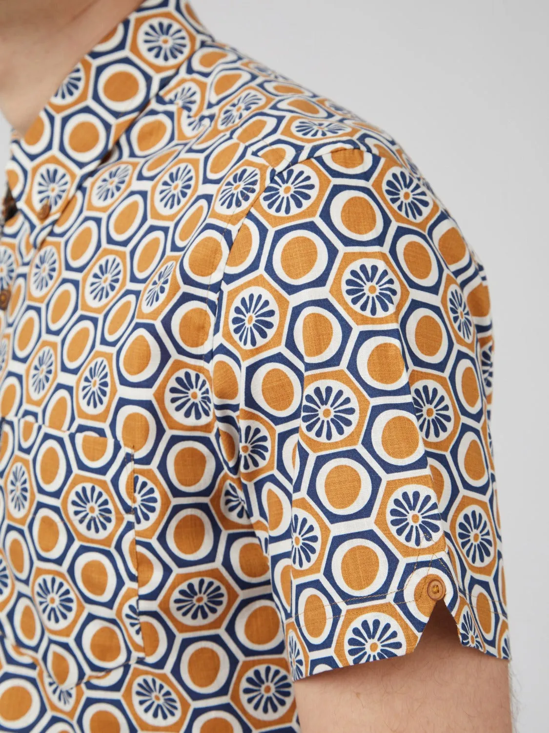 Retro Floral Print Short-Sleeve Shirt sold by Ben Sherman product image thumbnail 5