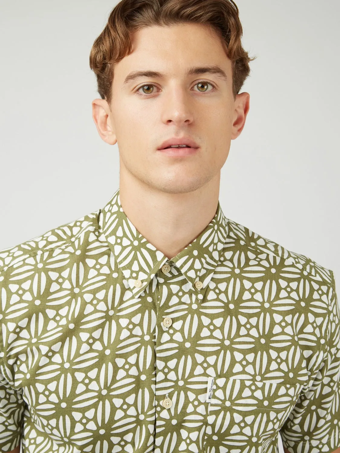 Geo Block Print Relaxed-Fit Shirt sold by Ben Sherman product image thumbnail 3