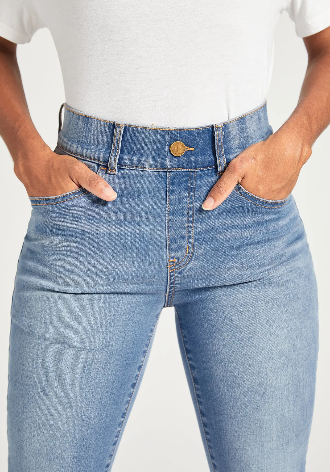 Signature Mid-Rise Denim | Skinny (Sonora Wash) sold by Betabrand product image thumbnail 3