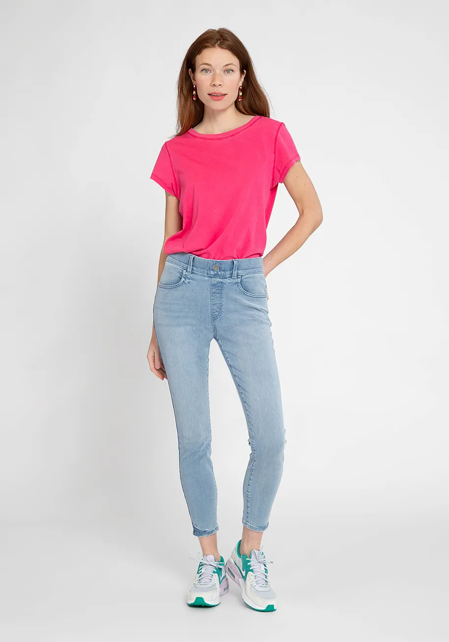 Signature Mid-Rise Denim | Skinny (Cloud Wash) sold by Betabrand