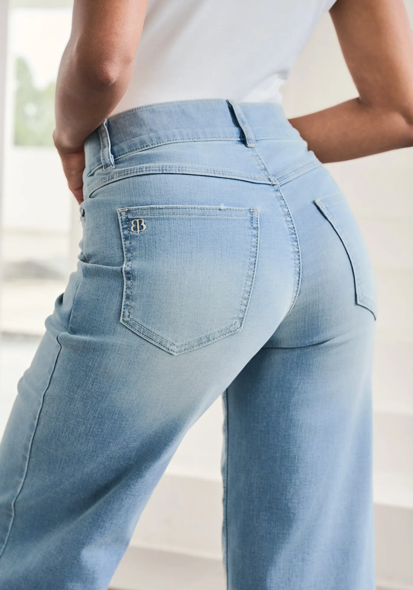Boyfriend Crop Jean | Straight (Coastal Wash) sold by Betabrand product image thumbnail 2