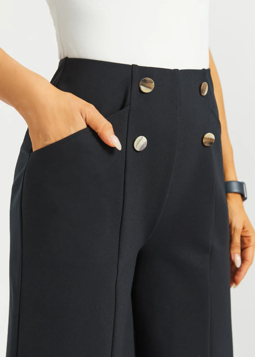 Atlantic Wide-Leg Bermuda Shorts | Stretch Ponte (Black) - Final Sale sold by Betabrand product image thumbnail 4