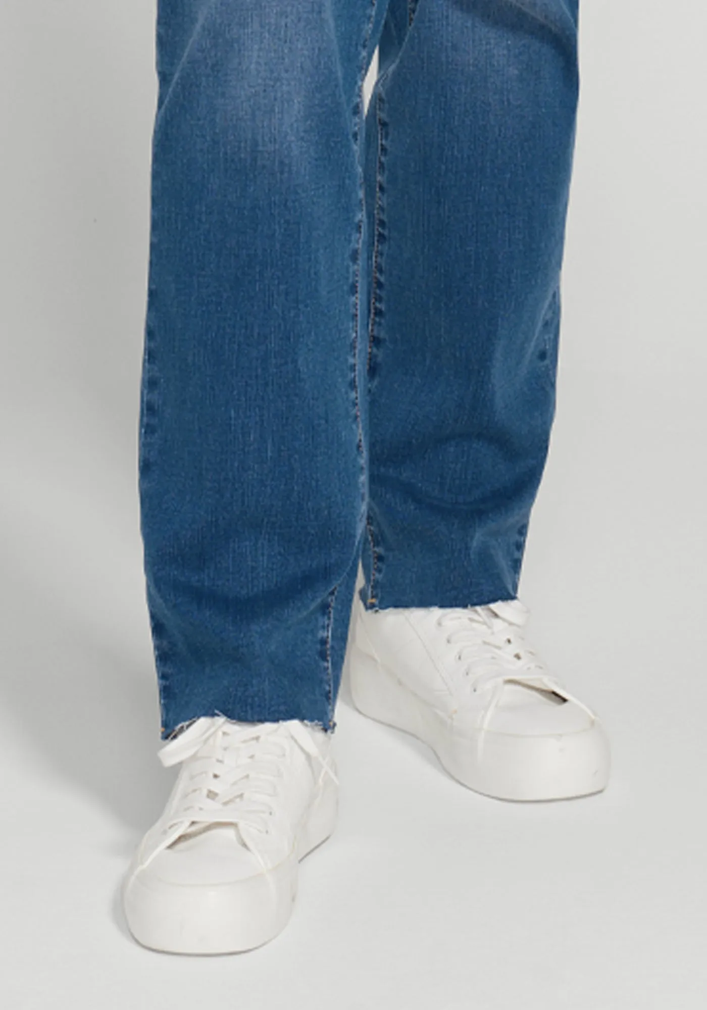 Signature Mid-Rise Denim | Straight (Alamo Wash) sold by Betabrand product image thumbnail 4