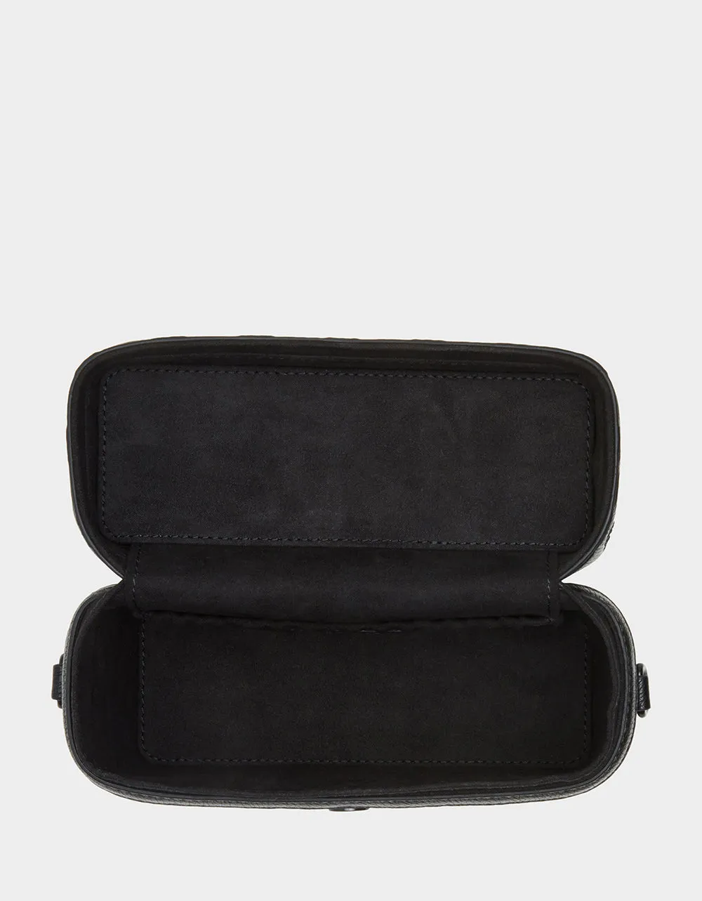 SKULL BOSS VANITY BAG BLACK sold by Betsey Johnson product image thumbnail 4