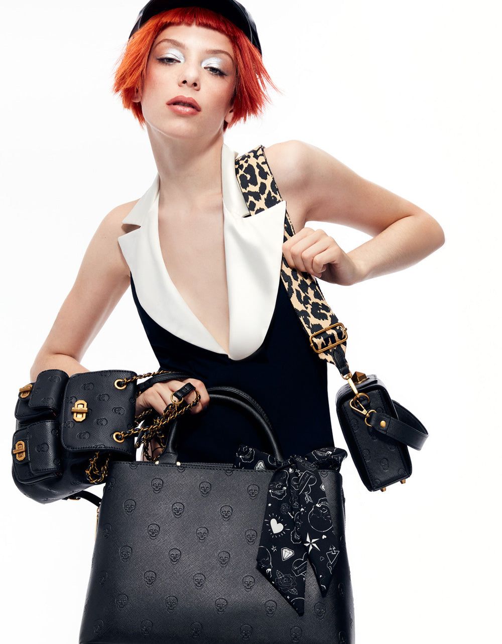 SKULLICIOUS BOX BAG BLACK sold by Betsey Johnson product image thumbnail 2