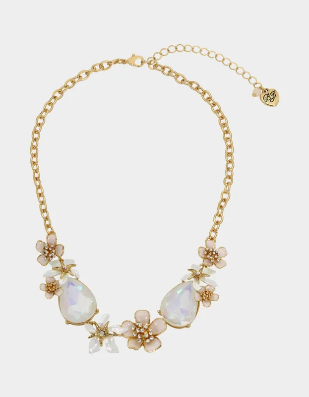 SHELL YEAH STARFISH FLOWER NECKLACE WHITE sold by Betsey Johnson