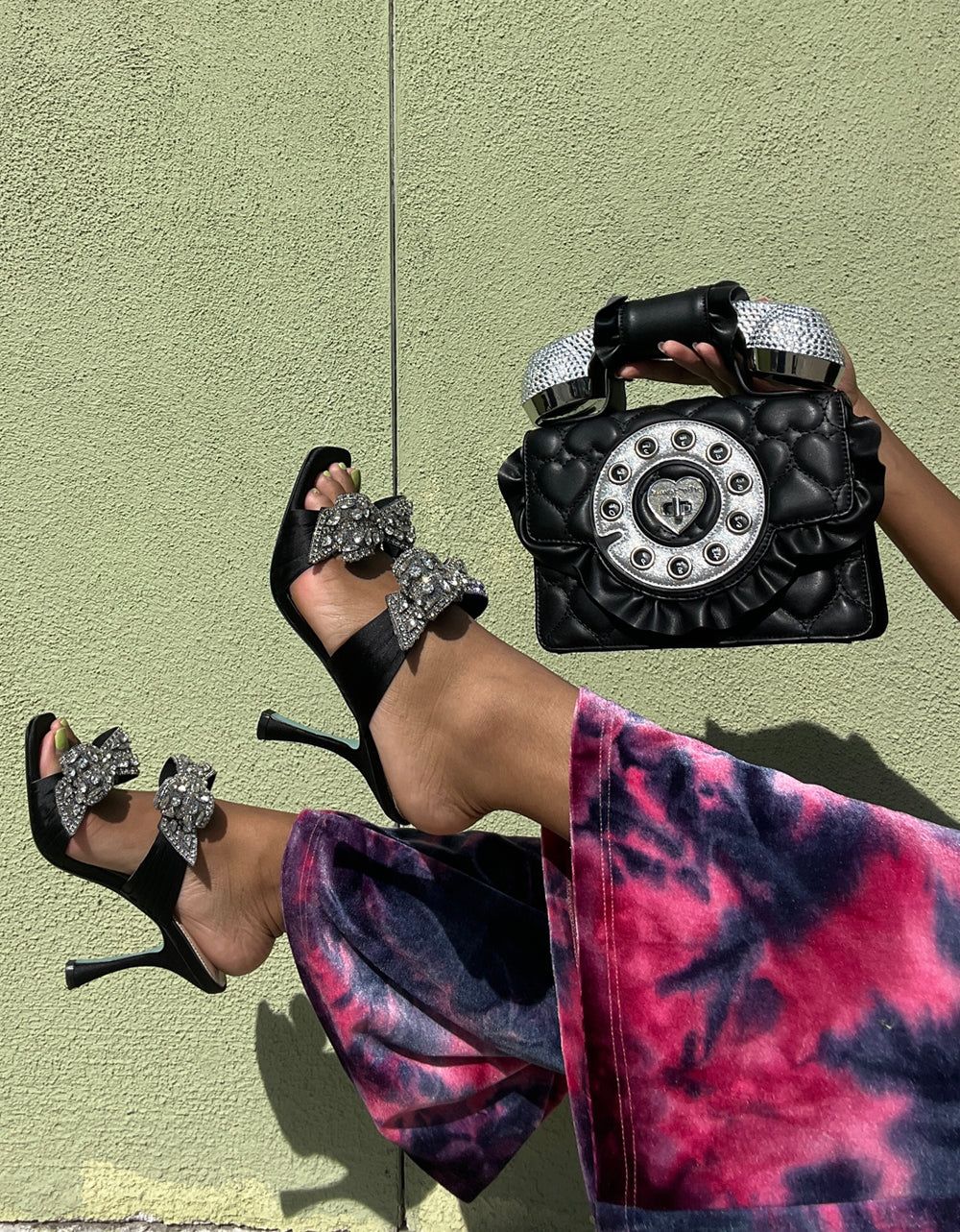 KITSCH RUFFLE PHONE BAG BLACK sold by Betsey Johnson product image thumbnail 2