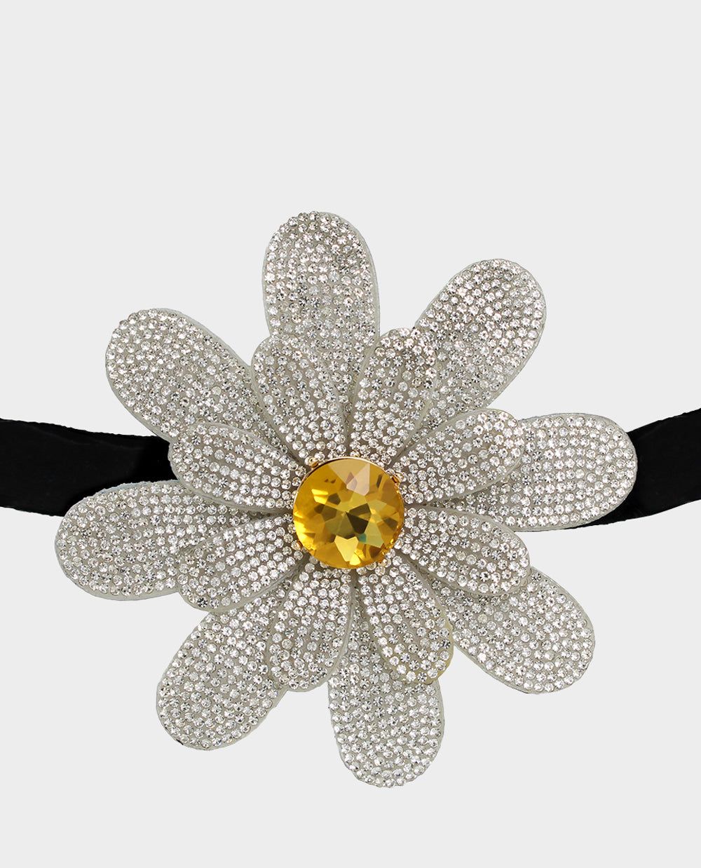 OHH A DAISY CHOKER NECKLACE RHINESTONE sold by Betsey Johnson