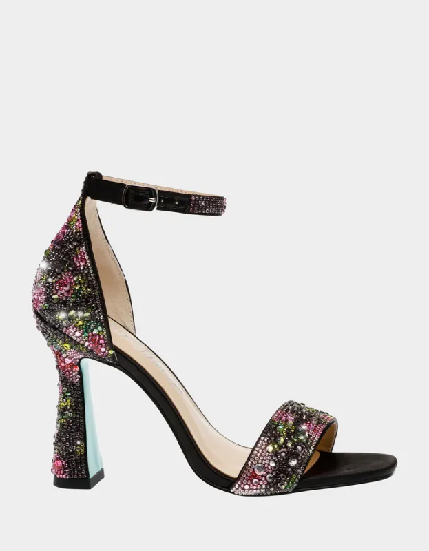 ★Betsey Johnson★K‐POPアイドル愛用★LIAM★サンダル Betsey Johnson + Liam Ivory