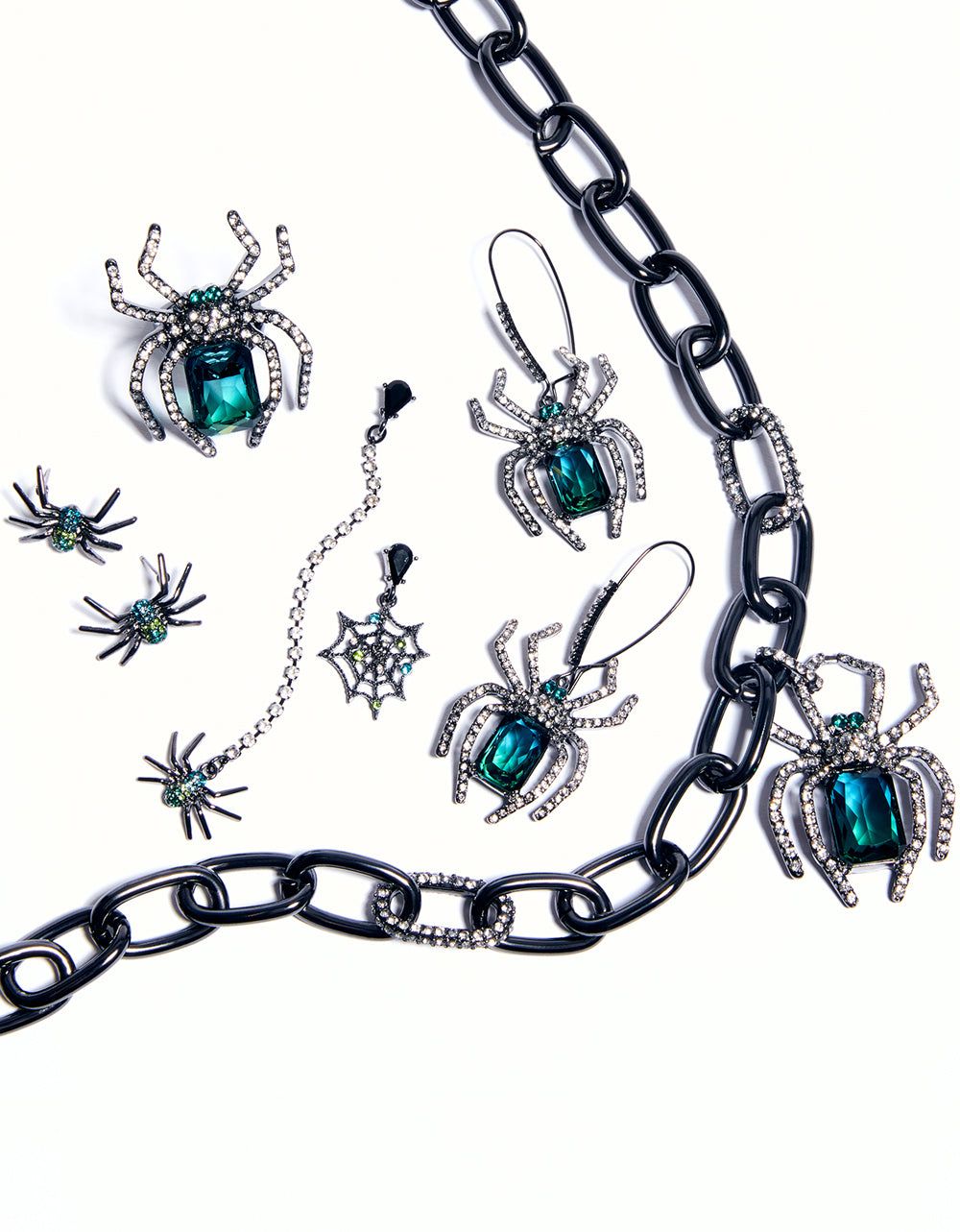 RICH WITCH SPIDER PENDANT NECKLACE GREEN sold by Betsey Johnson product image thumbnail 2