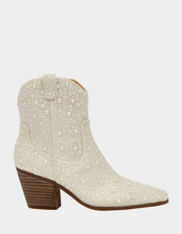 DIVA IVORY | RE:LUV sold by Betsey Johnson