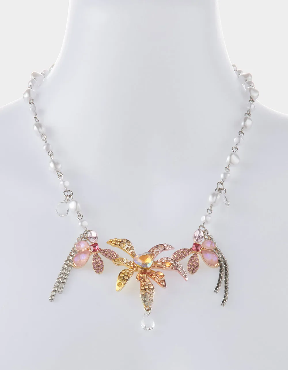 GARDEN GLAM IRIS FRONTAL NECKLACE PEARL sold by Betsey Johnson product image thumbnail 3
