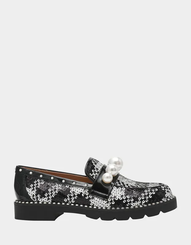 HARLOE BLACK WHITE PLAID sold by Betsey Johnson
