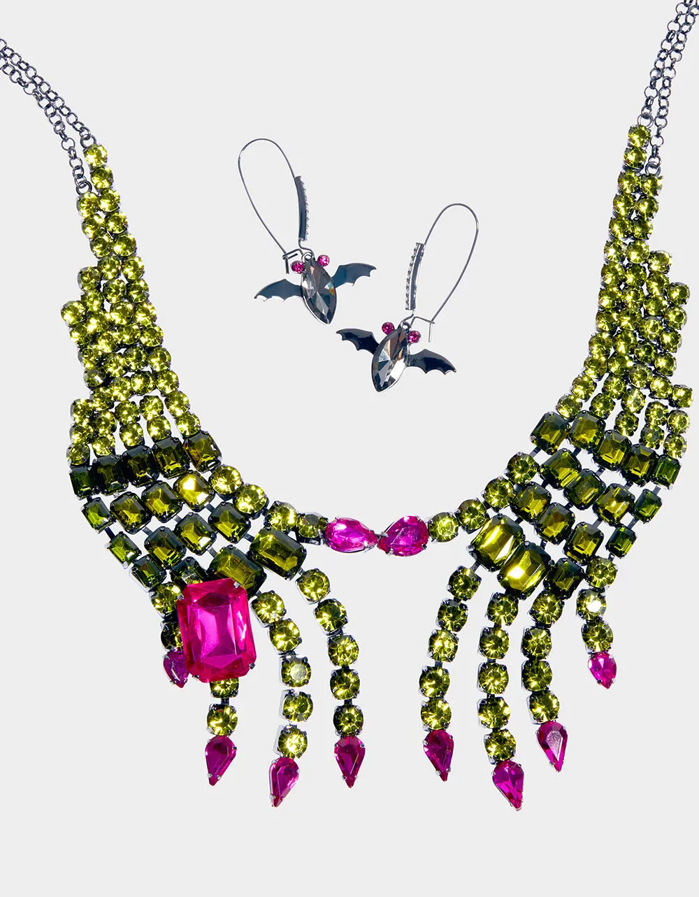 RICH WITCH BIB NECKLACE GREEN sold by Betsey Johnson product image thumbnail 2