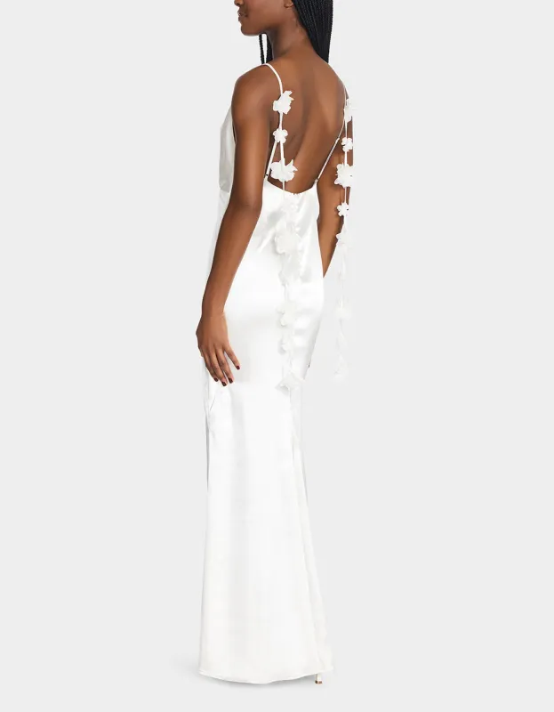 THREAD OF ROSES DRESS WHITE made by Betsey Johnson