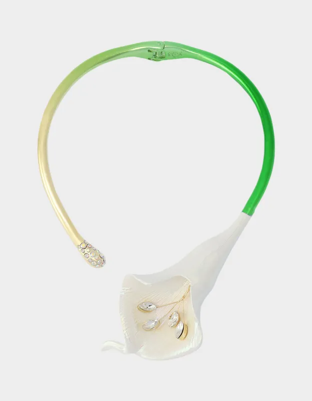 CALLA LILY COLLAR NECKLACE GREEN made by Betsey Johnson