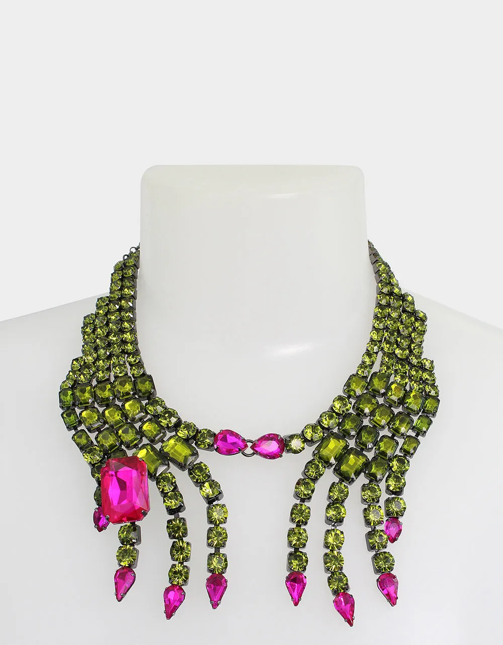 RICH WITCH HANDS BIB NECKLACE GREEN sold by Betsey Johnson product image thumbnail 4
