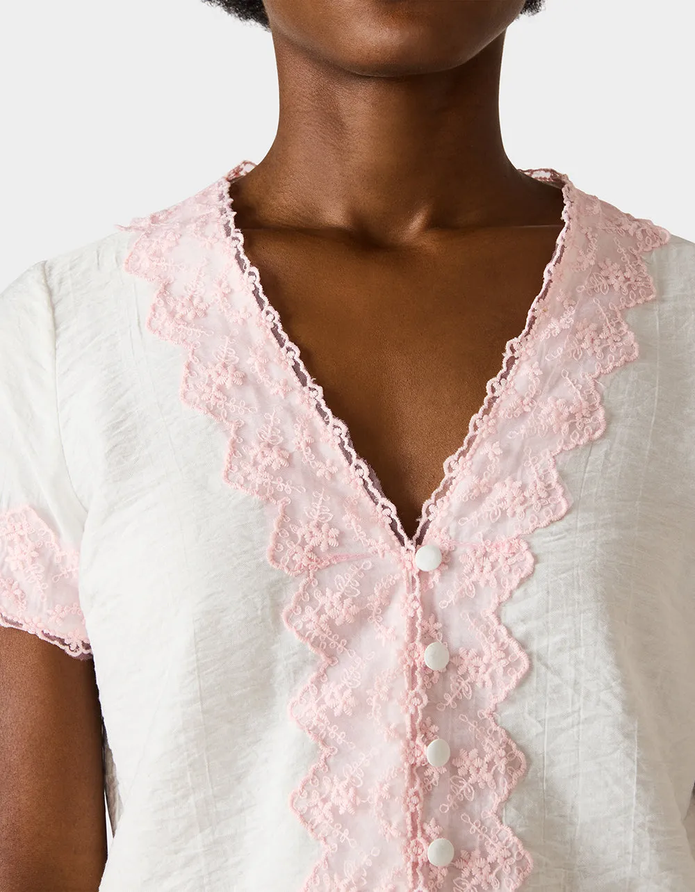 EMBROIDERED ESSENCE TOP WHITE sold by Betsey Johnson product image thumbnail 4