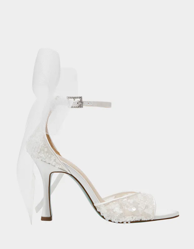 SHAWN IVORY made by Betsey Johnson