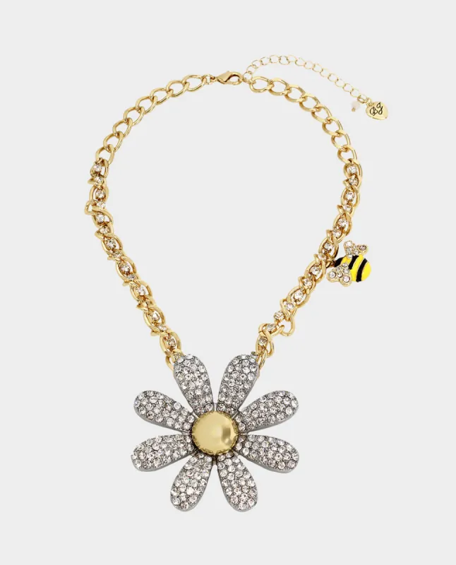 OHH A DAISY SHORT PENDANT WITH BEE RHINESTONE sold by Betsey Johnson